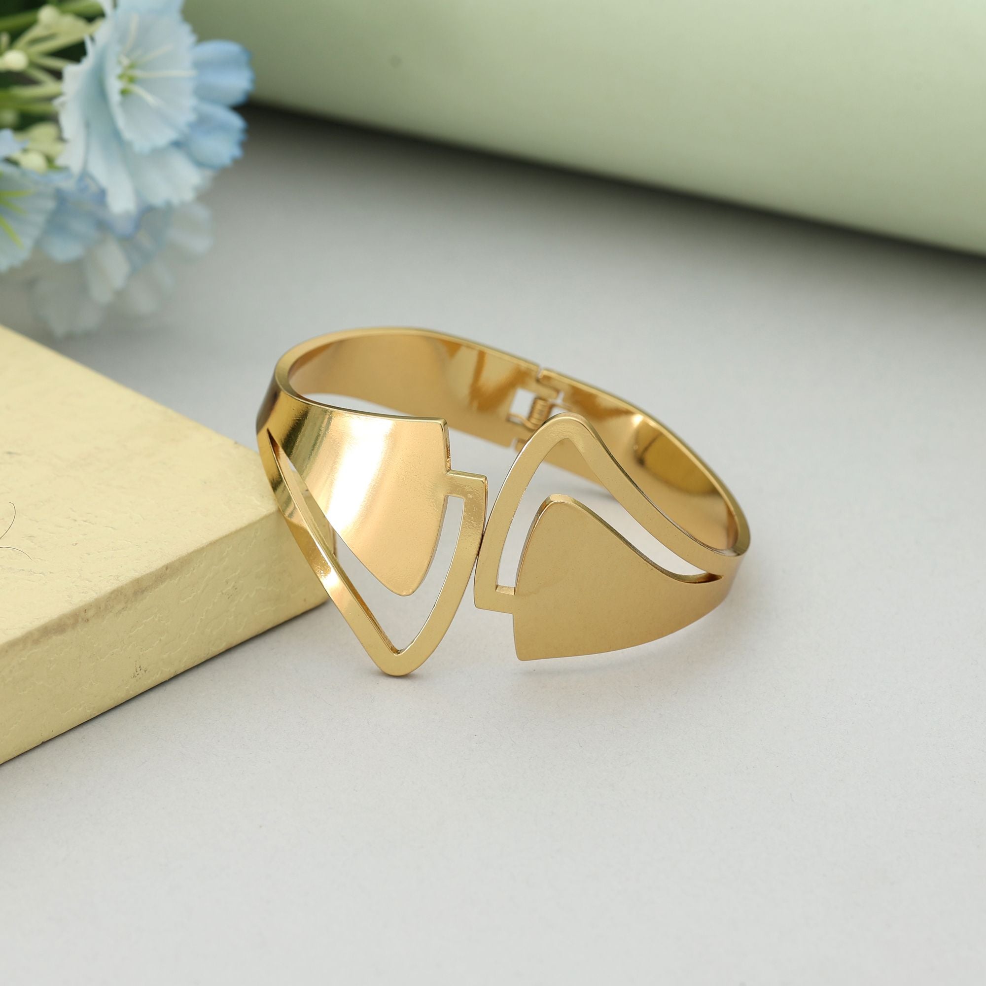 Gold Color Openable Anti Tarnish Bracelet