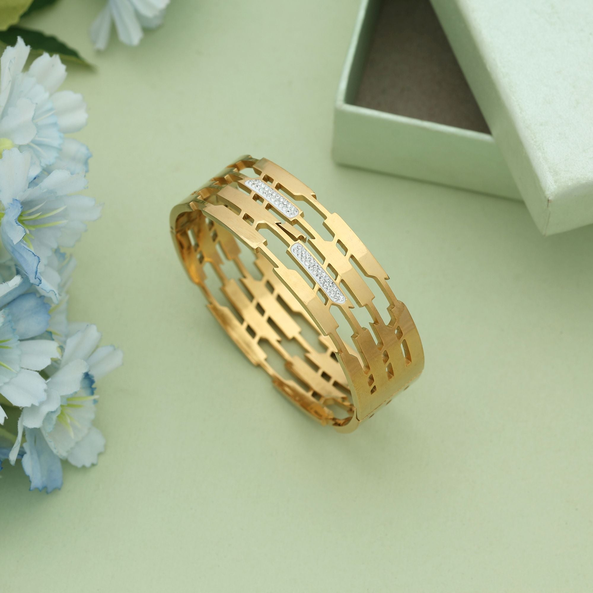 Gold Color Openable Anti Tarnish Bracelet