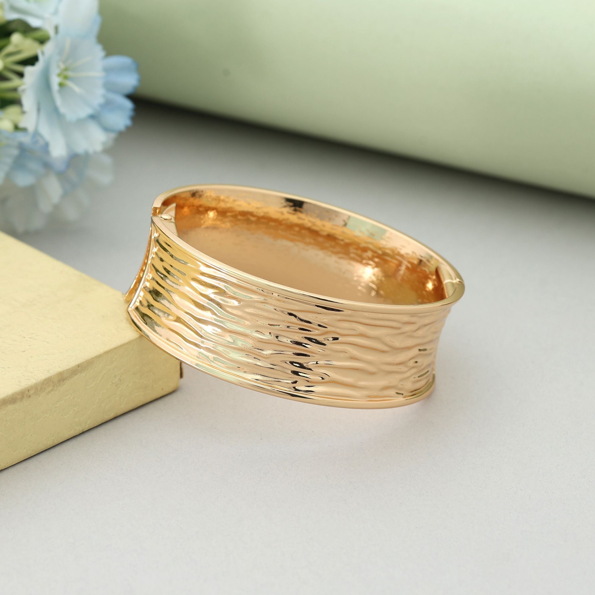 Gold Color Openable Anti Tarnish Bracelet