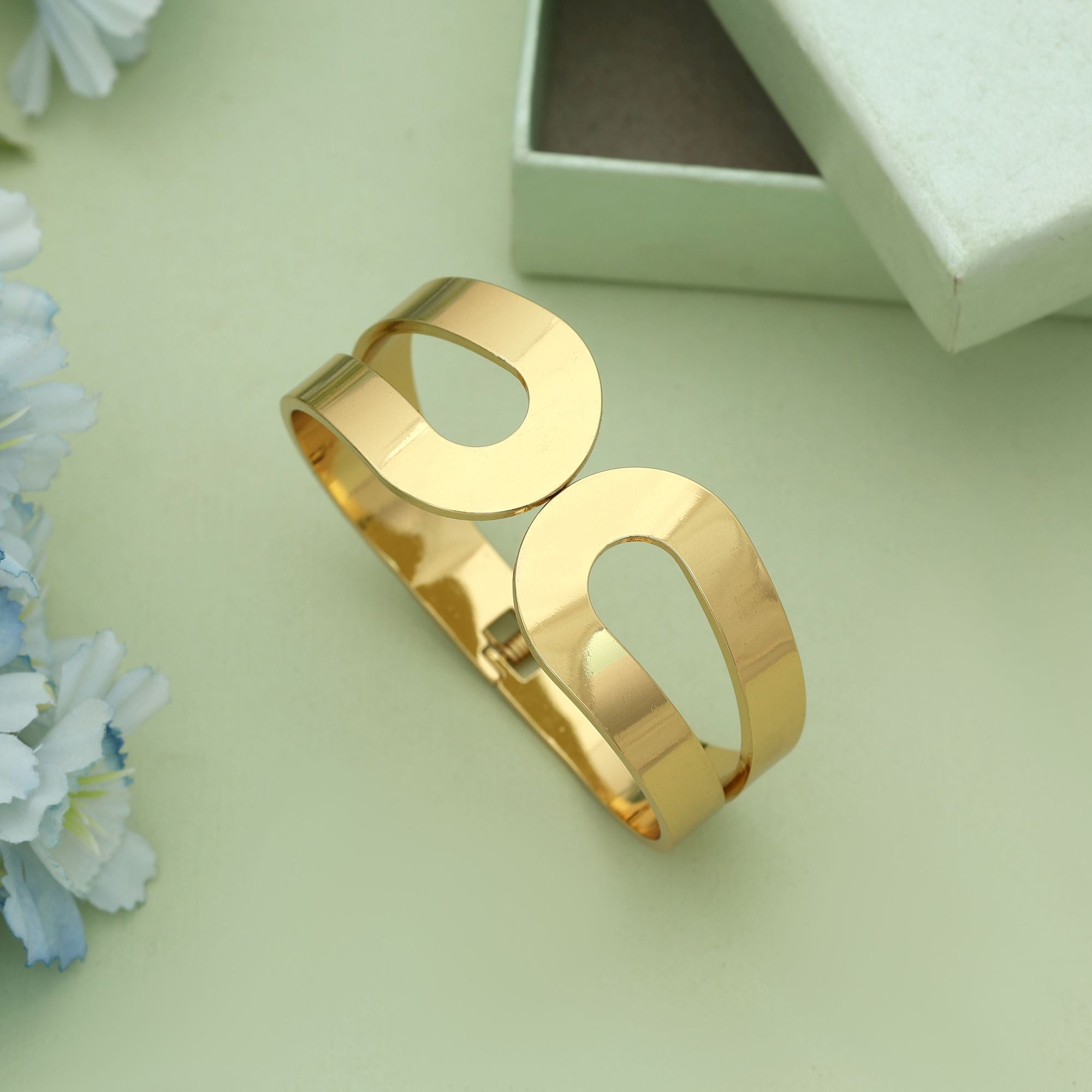 Gold Color Openable Anti Tarnish Bracelet