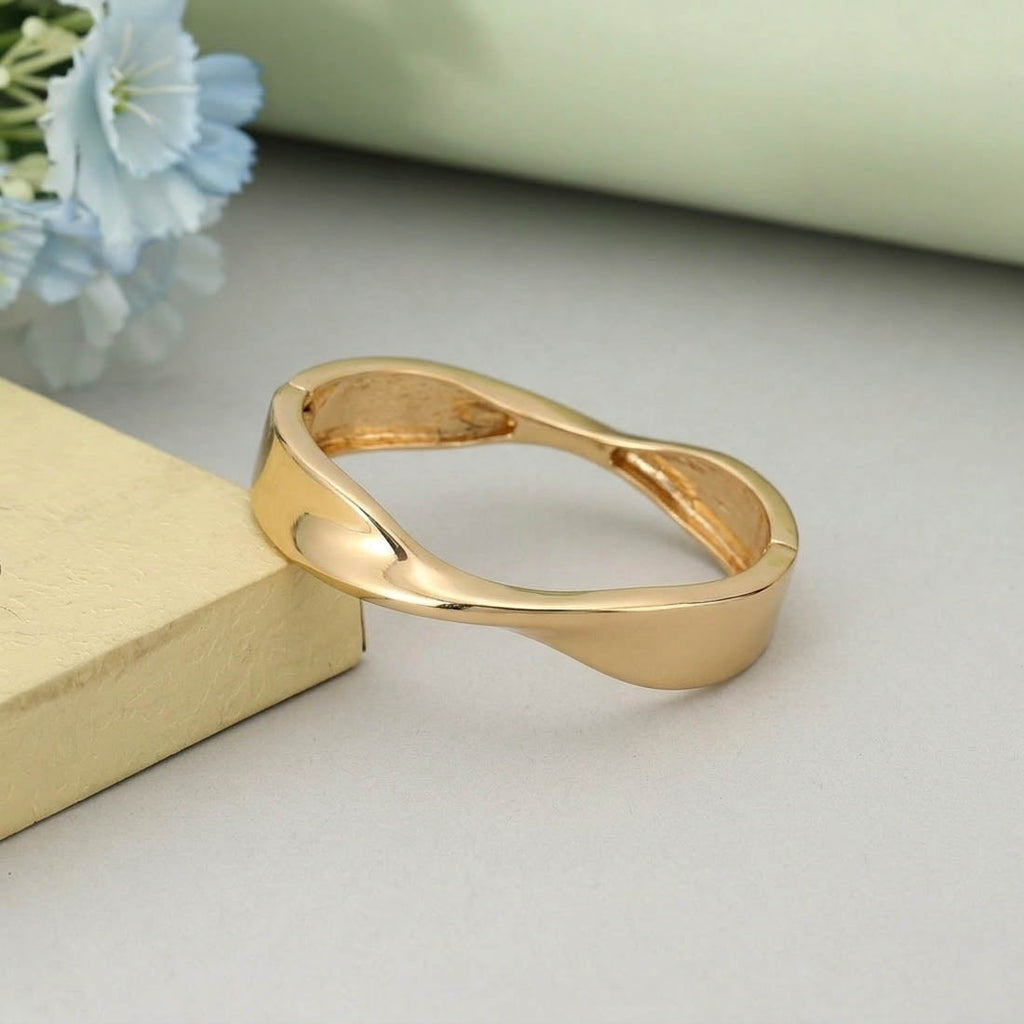 Gold Color Openable Anti Tarnish Bracelet