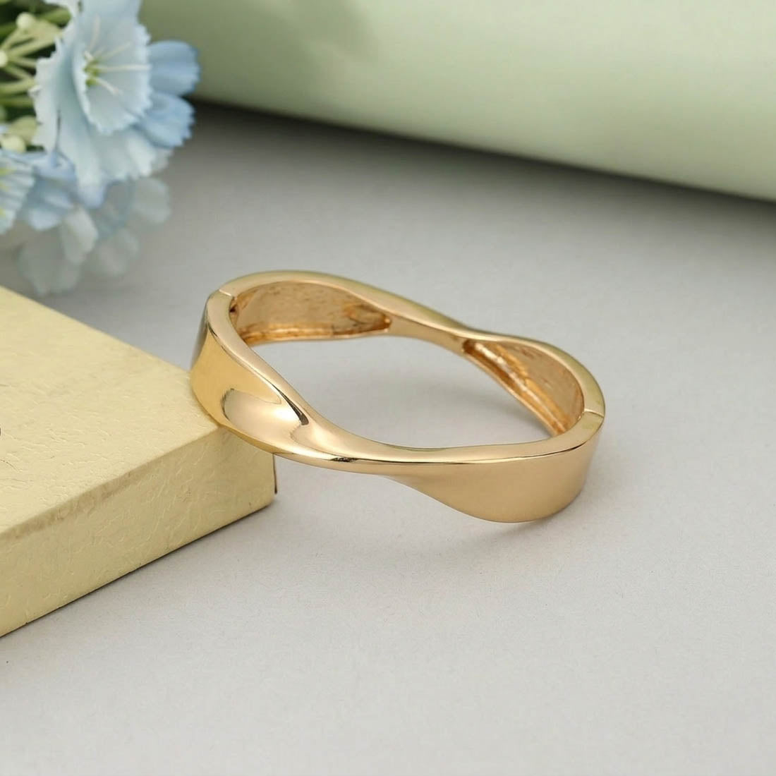 Gold Color Openable Anti Tarnish Bracelet