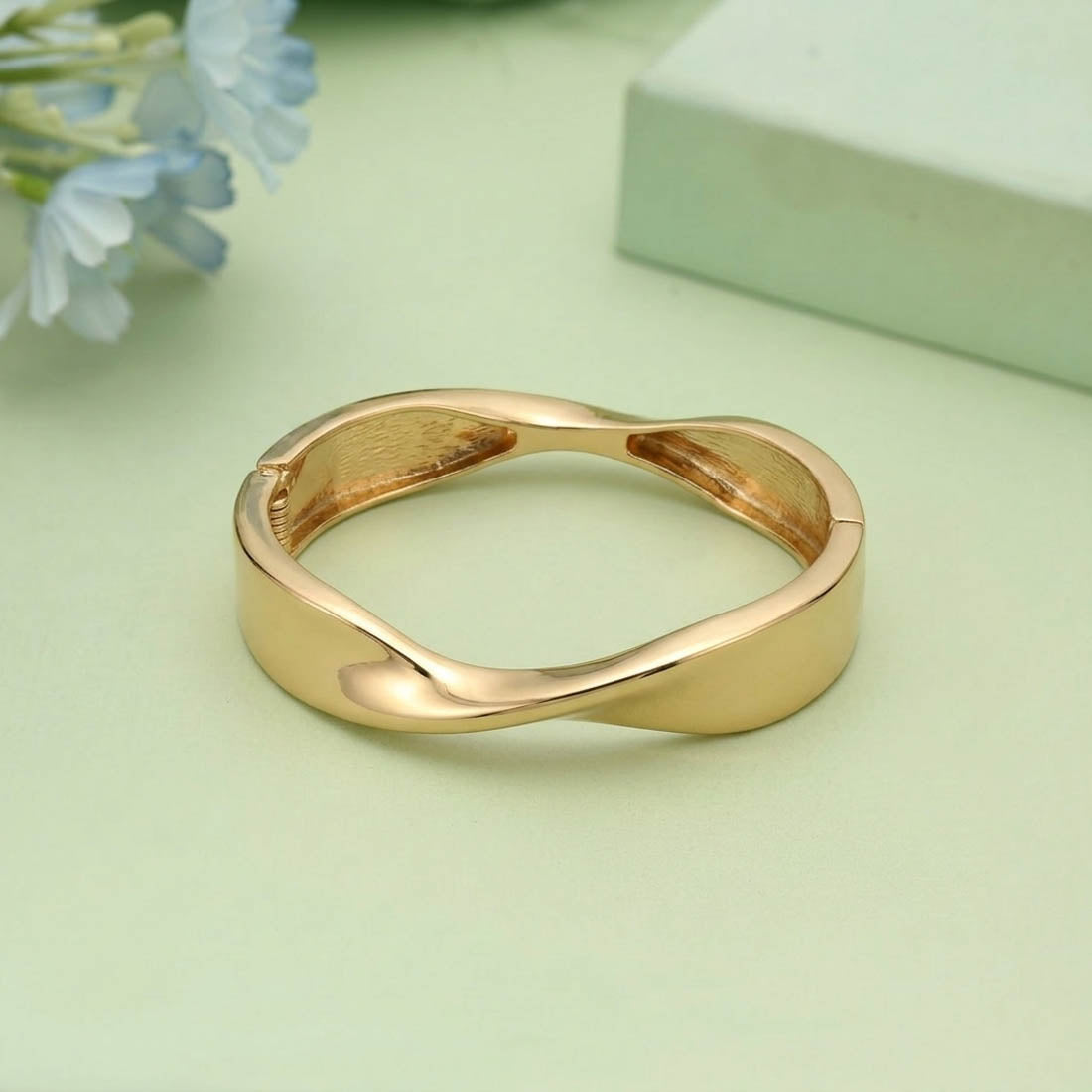 Gold Color Openable Anti Tarnish Bracelet