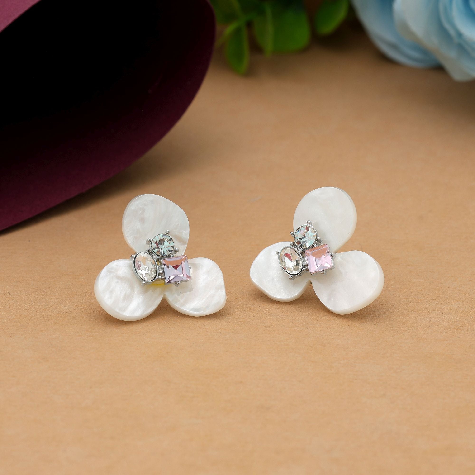 White Color Antique Earrings Classic Royal Antique Finish Ethnic Jewelry