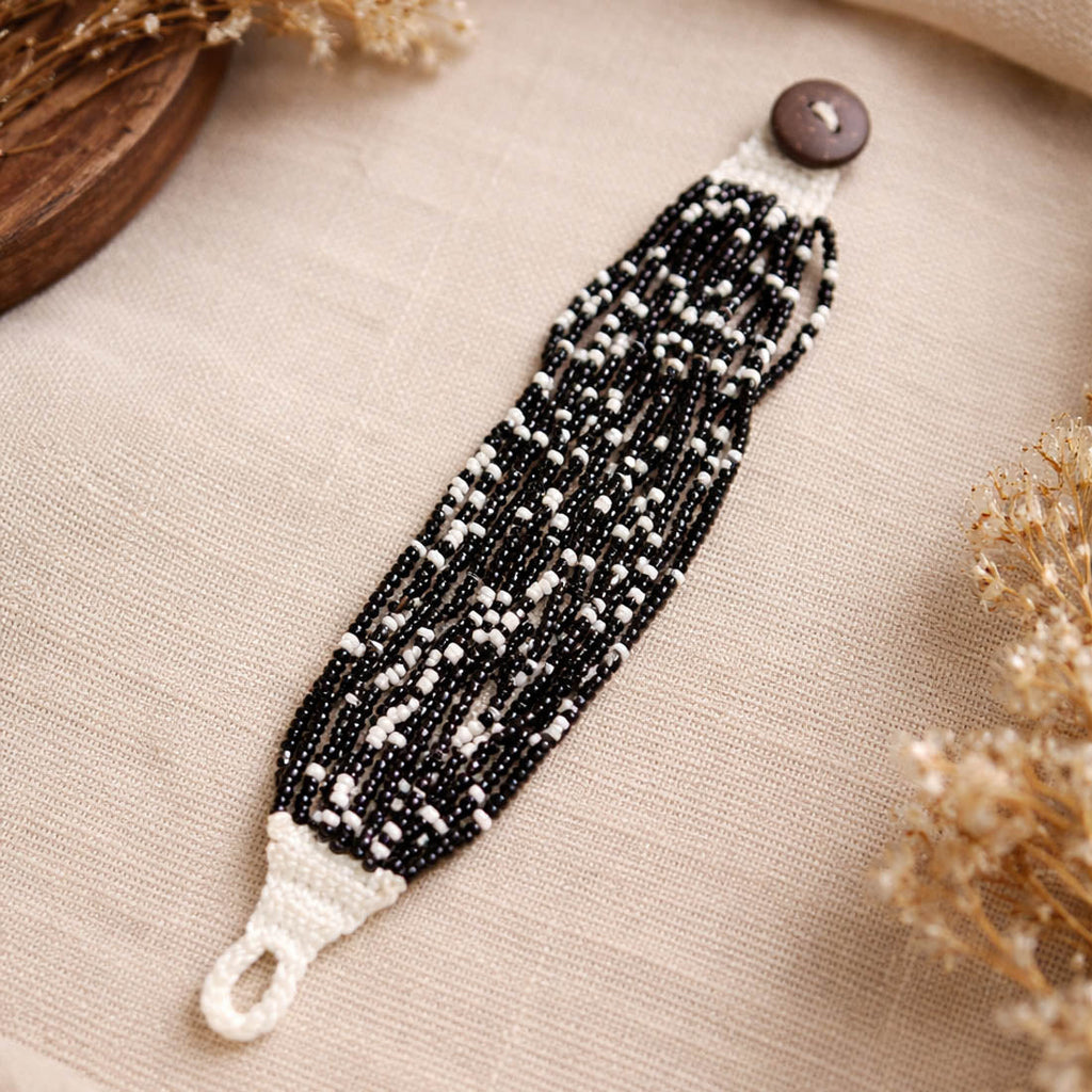 Black Color Fashion Bracelet Stylish Modern Trendy Wrist Jewelry