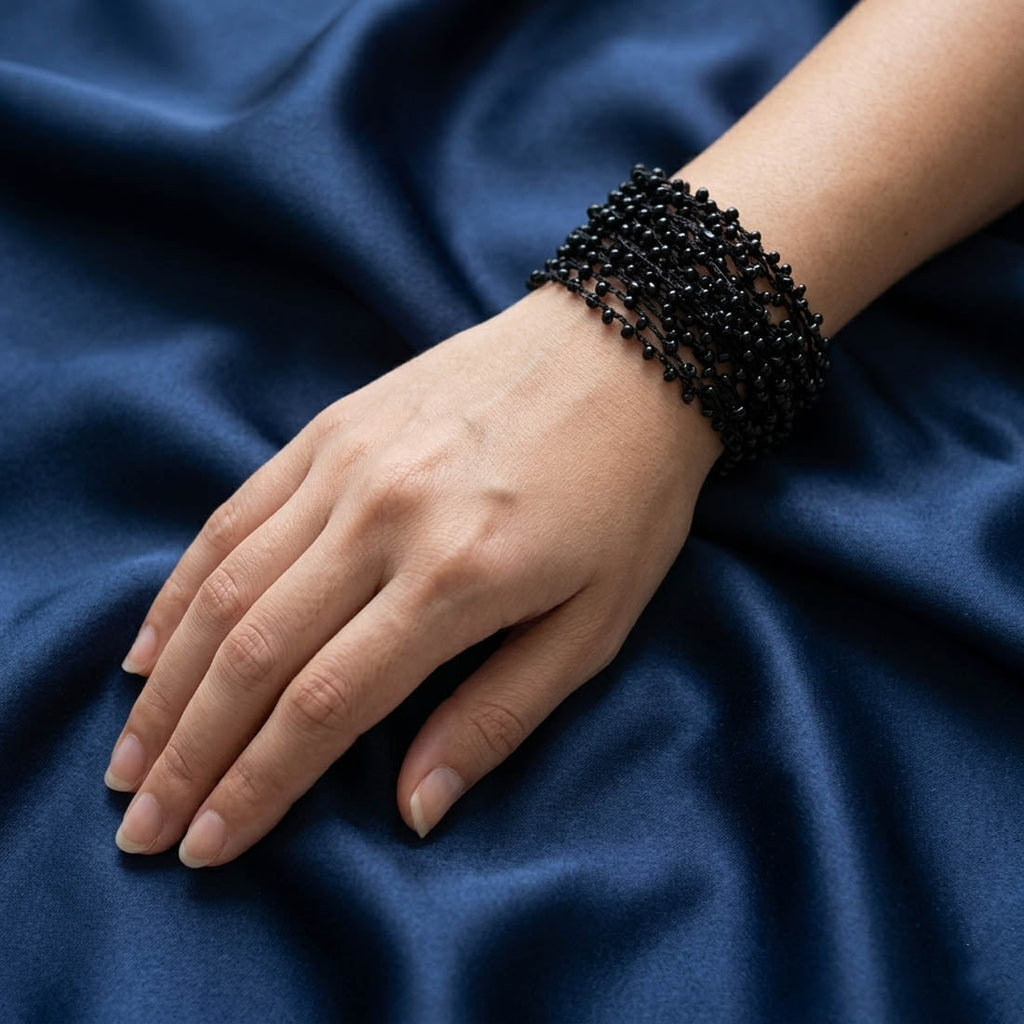 Black Color Fashion Bracelet Trendy Stylish Modern Wrist Jewelry