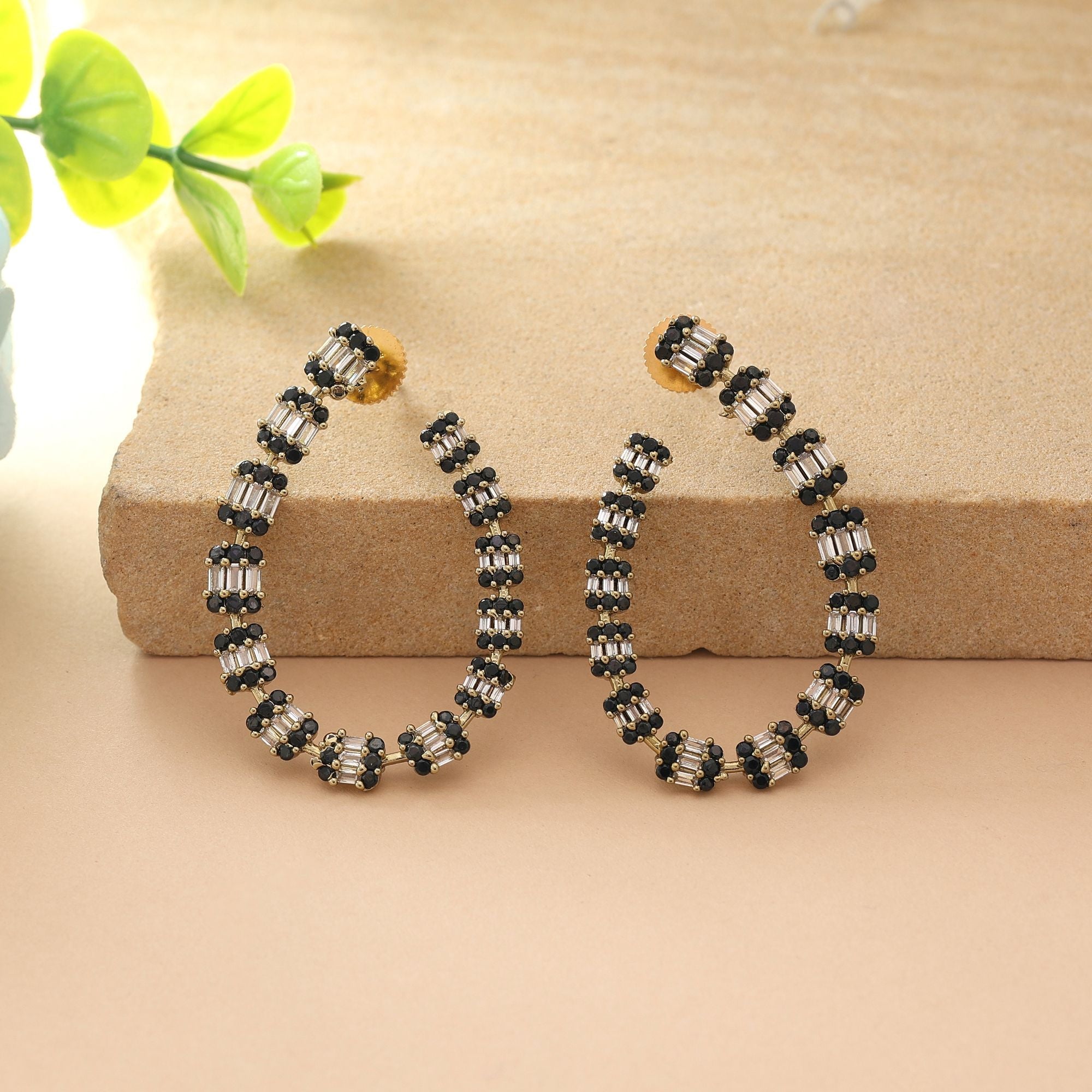 Black Color American Diamond Earrings Fashion Earrings With Bold Evening Style