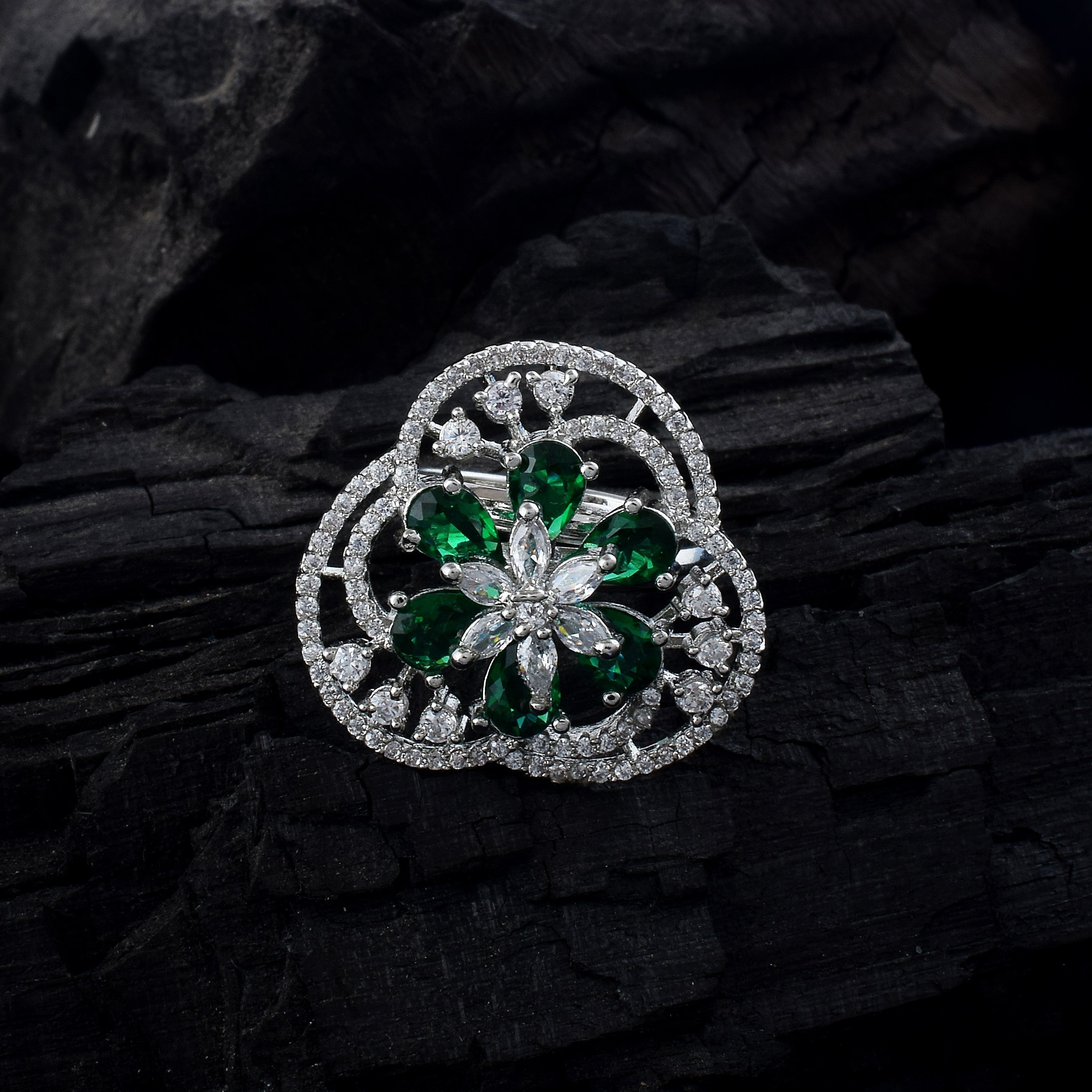 Elegant Green Color American Diamond Ring Featuring Modern Luxury Design