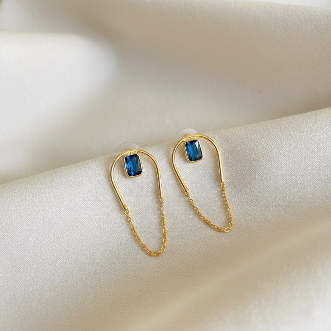 Blue Color Elegant Amrapali Earrings