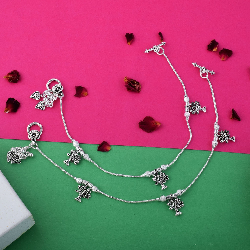 Attractive Silver Color Oxidised Anklet Perfect For Wedding Styling, Festivals, And Party Outfits