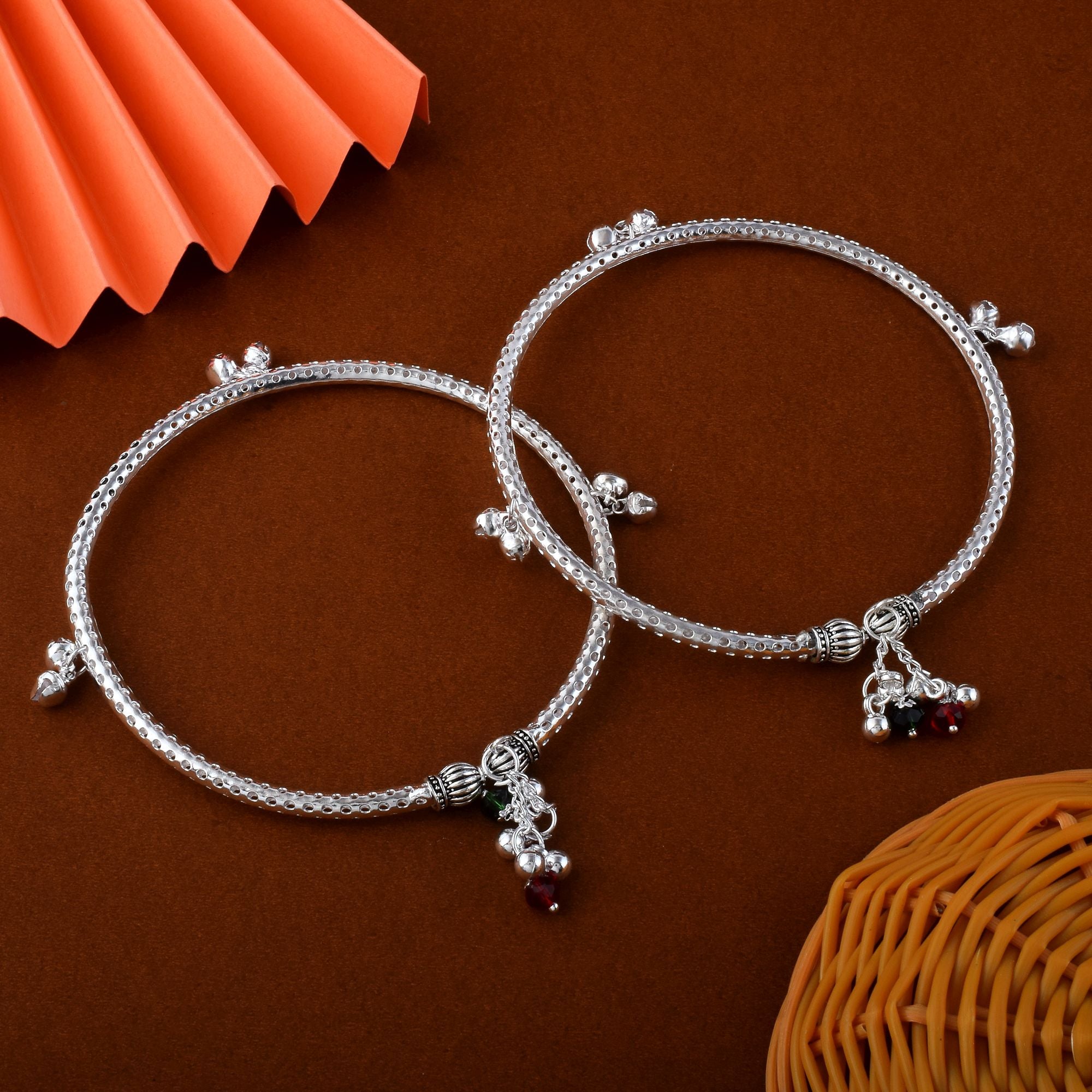 Classic Silver Color Oxidised Anklet Crafted With Exquisite Detailing For Women’S Wedding Outfits Jewelry