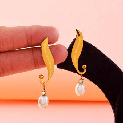 Beautiful Silver Color Anti Tarnish Earrings Designed for Women’s Traditional and Modern Jewelry Fashion