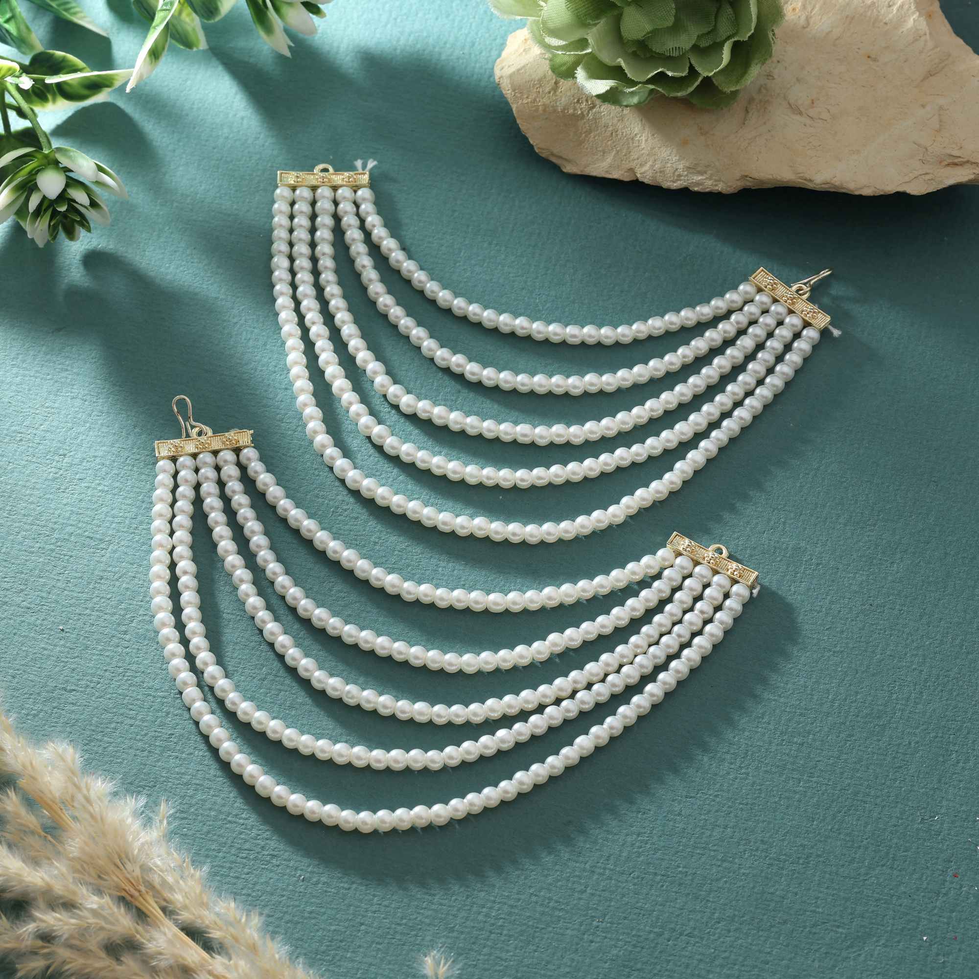 White Color Earrings Chain With Beautiful Pearl Detailing For Bridal Fashion