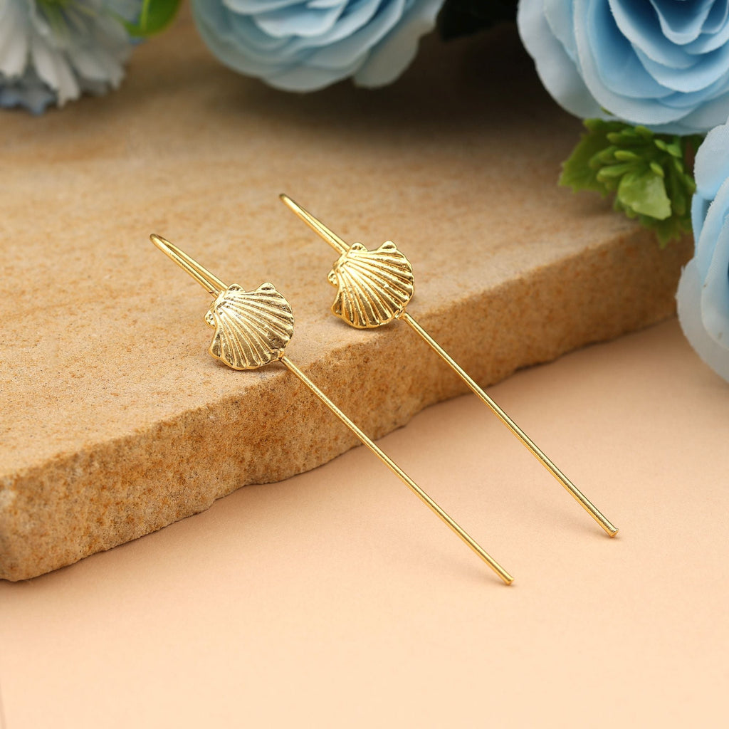 Gold Color Earcuff Crafted With Intricate Patterns To Enhance Elegant Ceremonial Styling