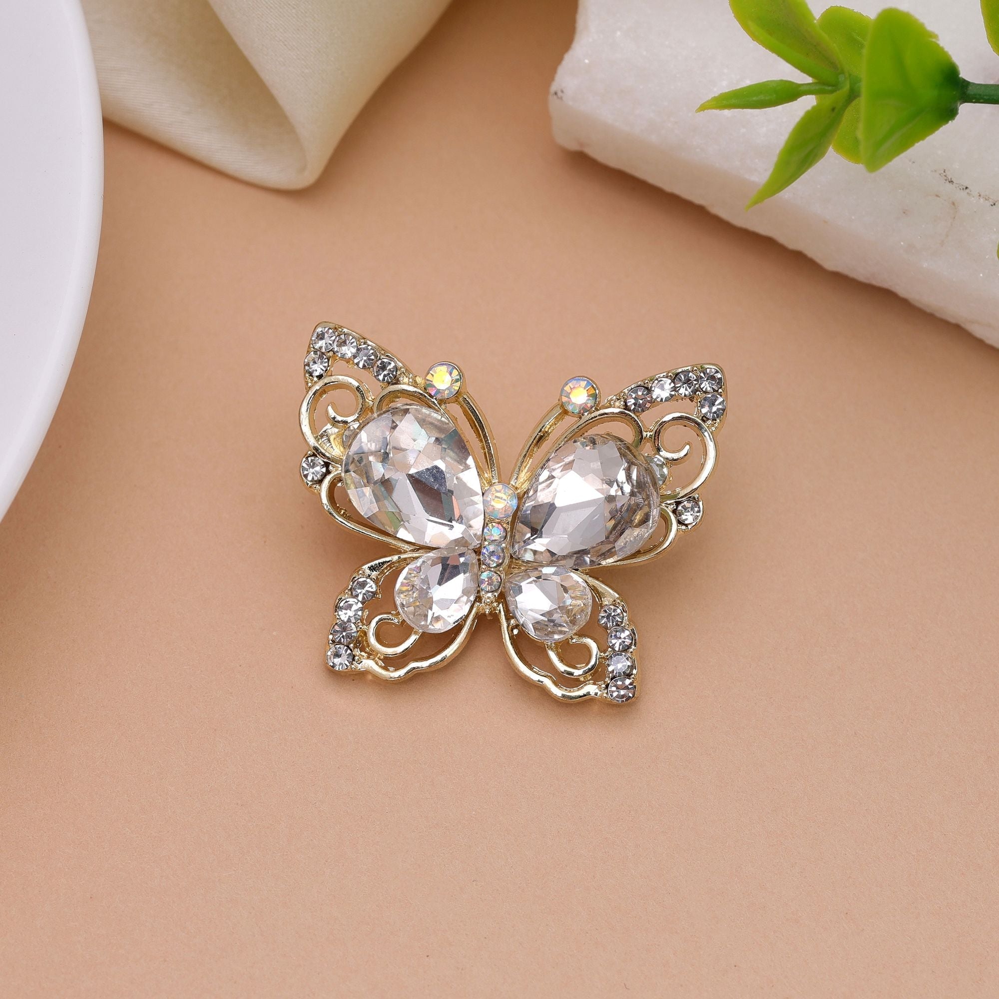 White Color Butterfly Design Brooch Elegant Fashion