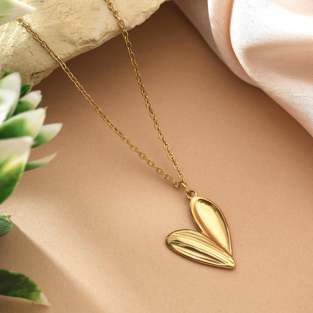 Exclusive Gold Color Stainless Steel 18K Gold Plated Anti Tarnish Necklace With Minimalist Design