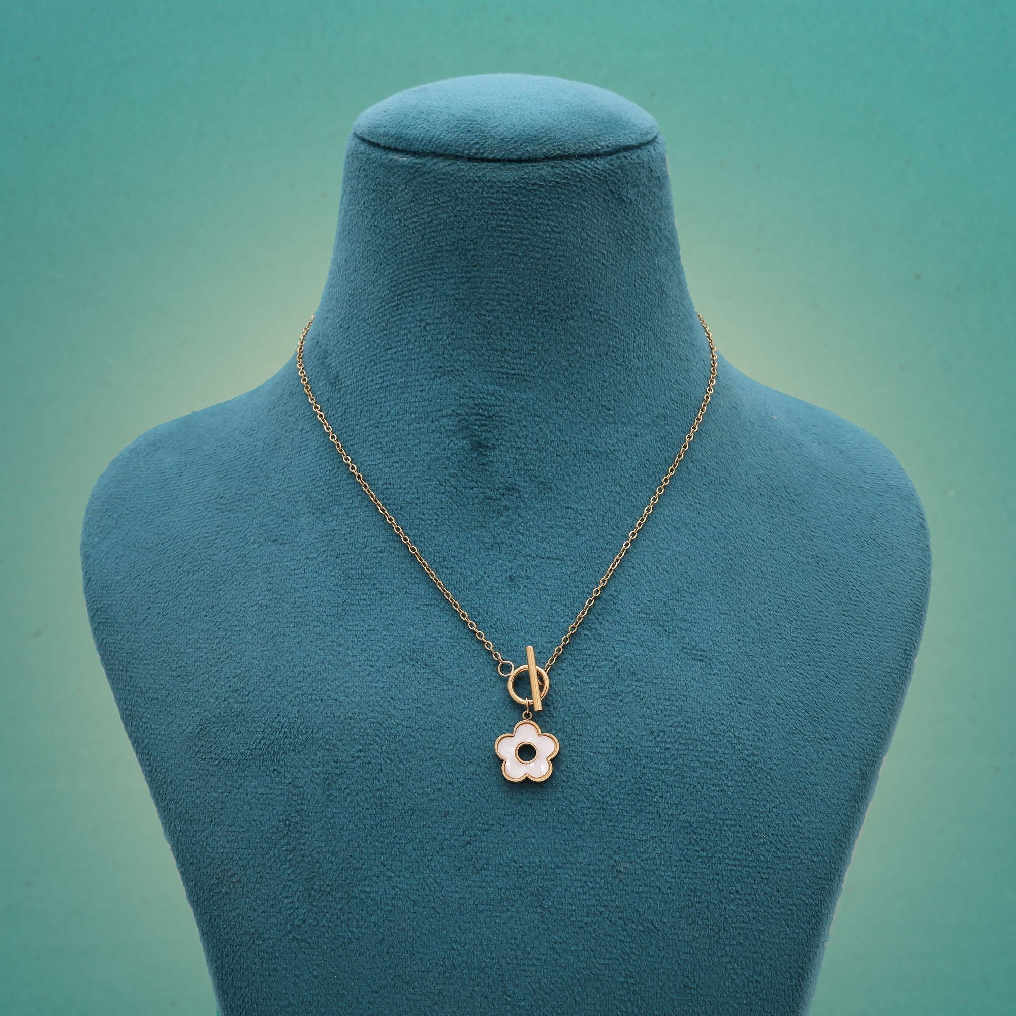 White Color Stainless Steel Anti Tarnish Necklace