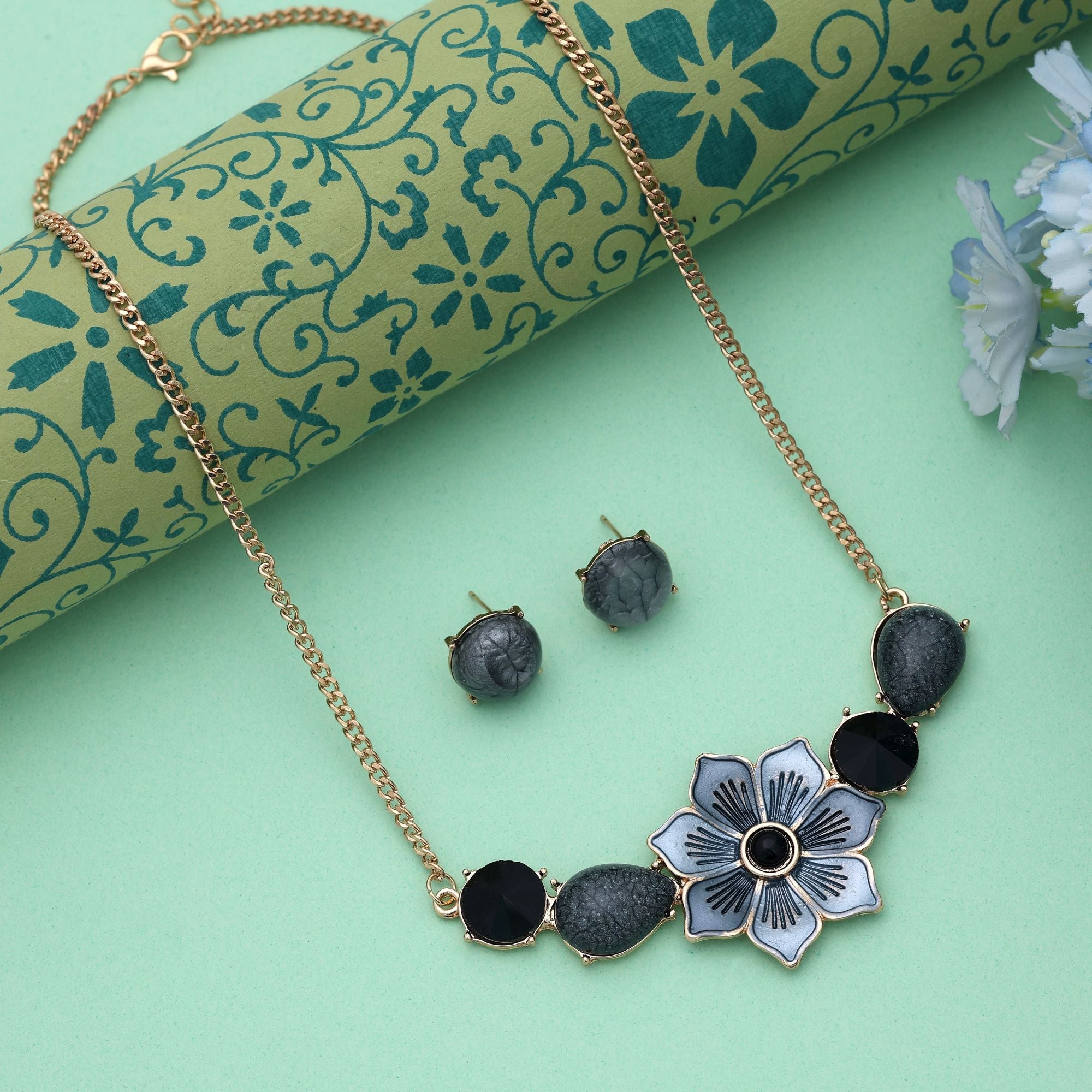 Black Color Flower Design Anti Tarnish Necklace Set Modern Floral