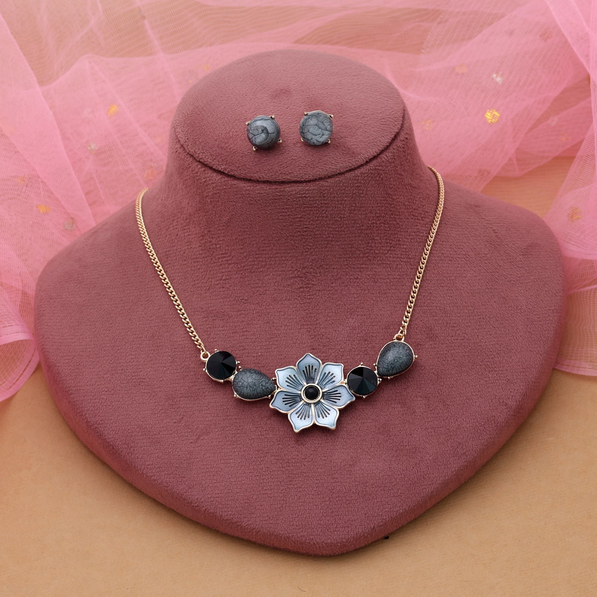 Black Color Flower Design Anti Tarnish Necklace Set Modern Floral