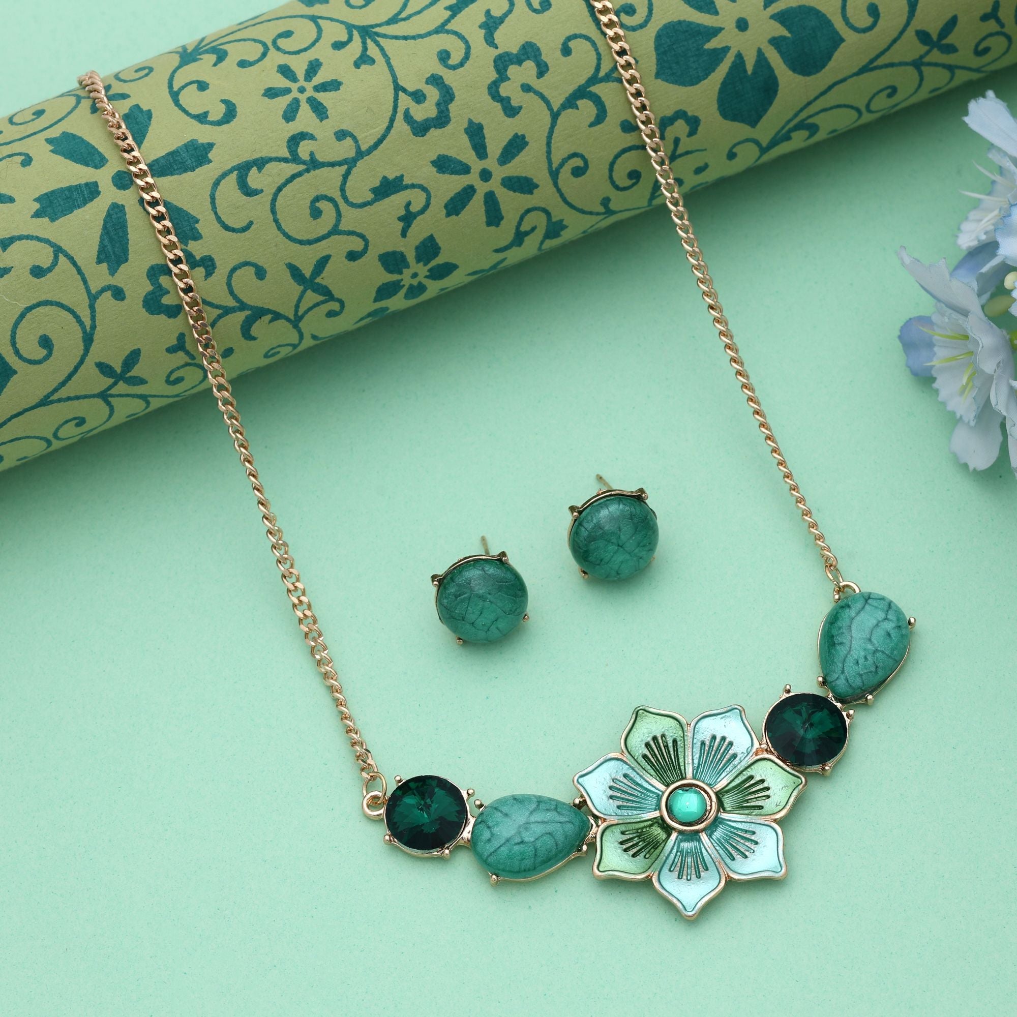 Green Color Flower Design Anti Tarnish Necklace Set Floral Style