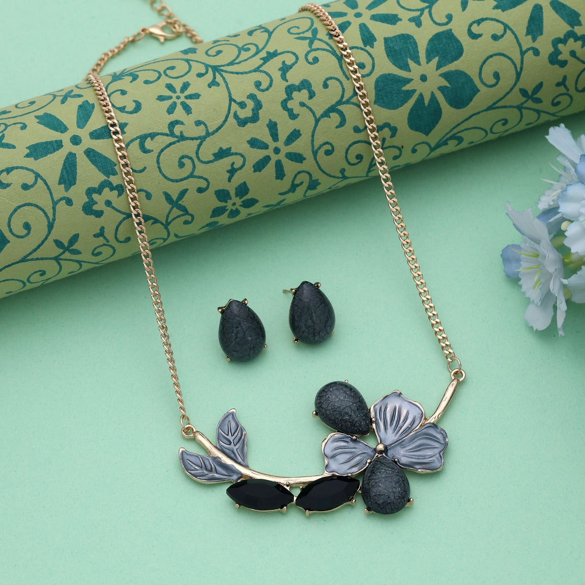 Black Color Flower Design Anti Tarnish Necklace Set Stylish Floral