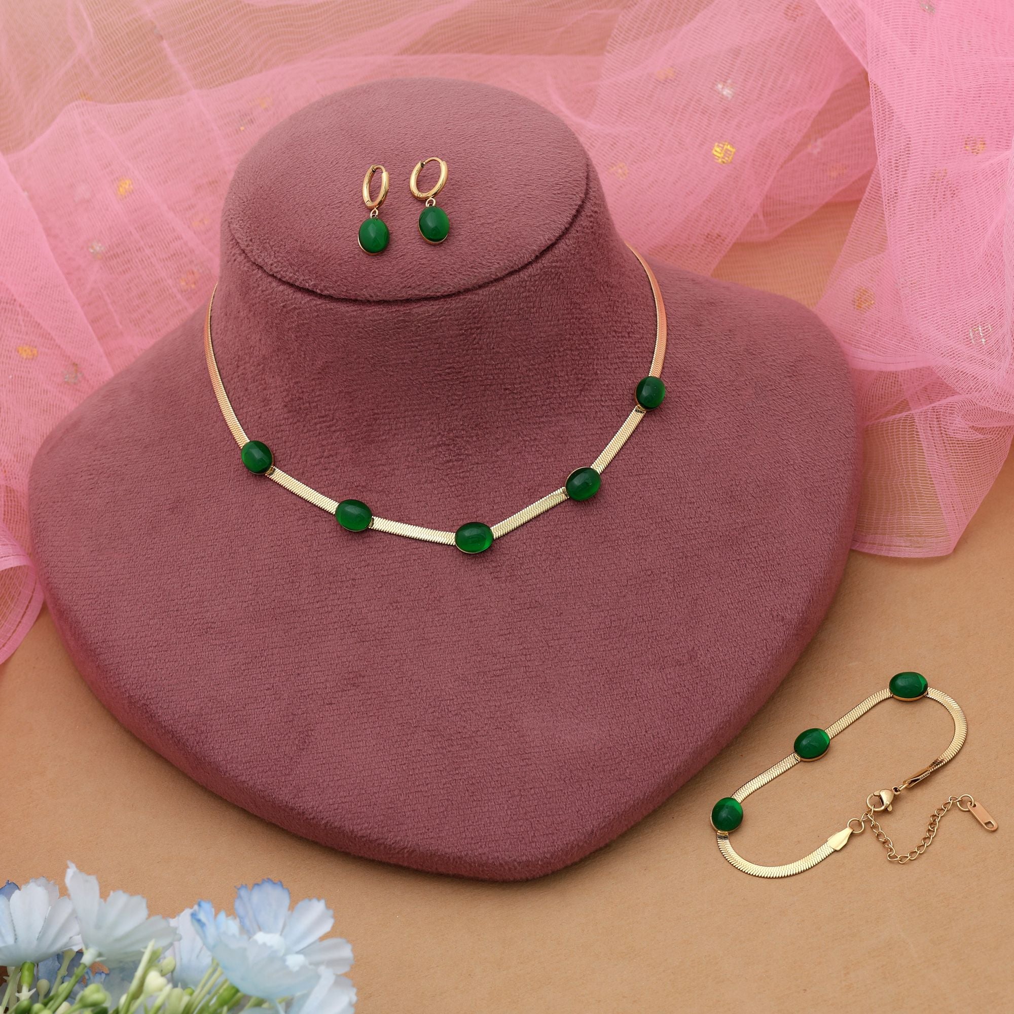 Green Color Anti Tarnish Necklace Set Contemporary Jewelry