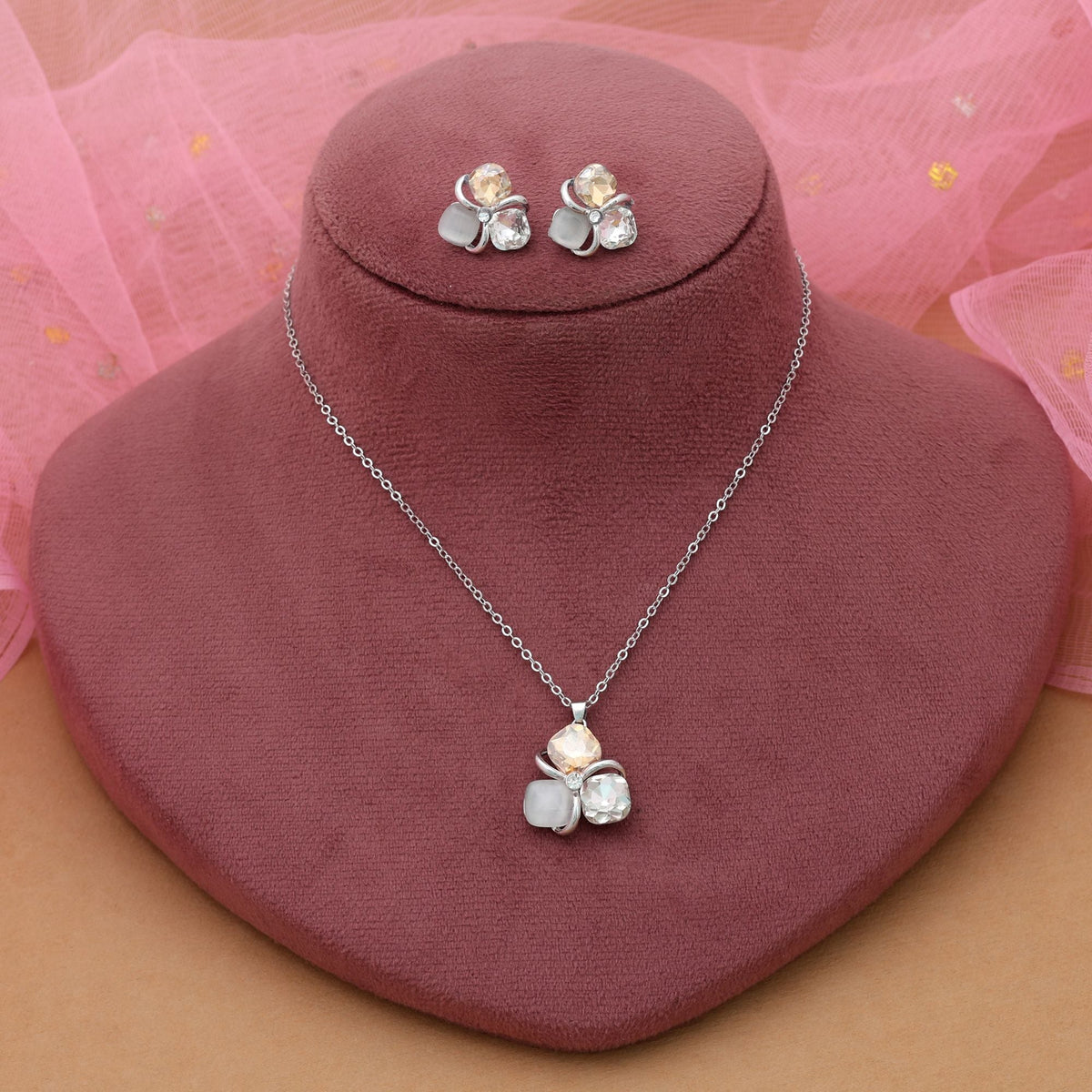 Gold Color Anti Tarnish Necklace Set Luxury Shine