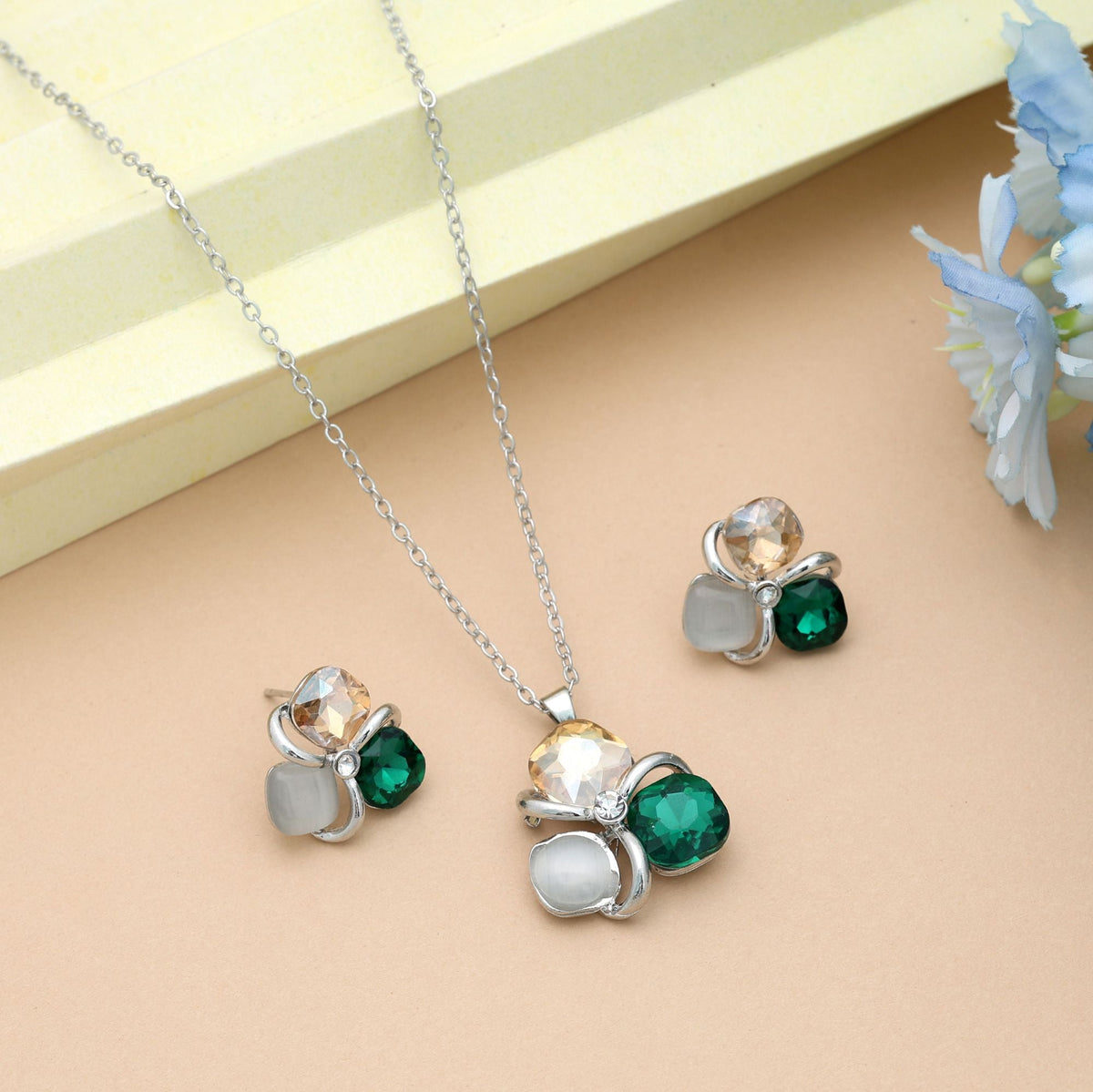 Green & Gold Color Anti Tarnish Necklace Set Royal Traditional