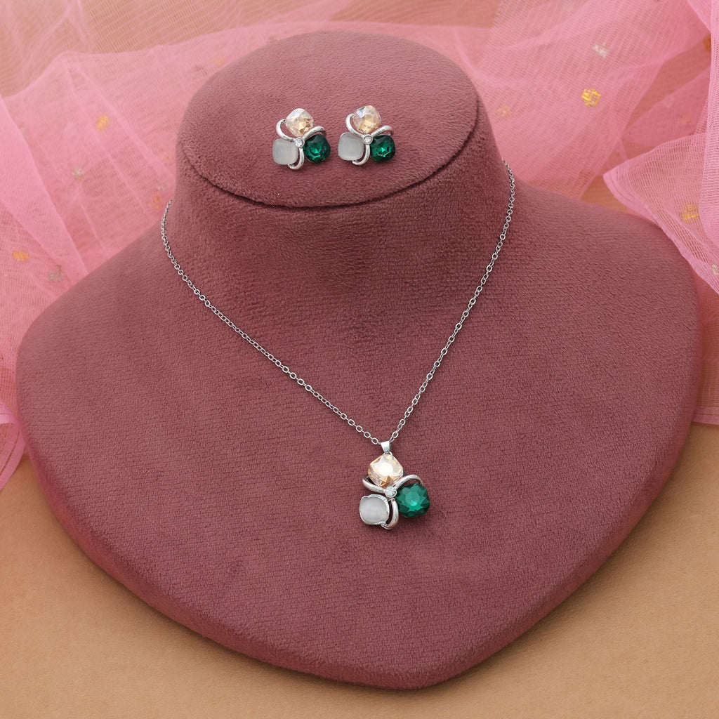 Green & Gold Color Anti Tarnish Necklace Set Royal Traditional