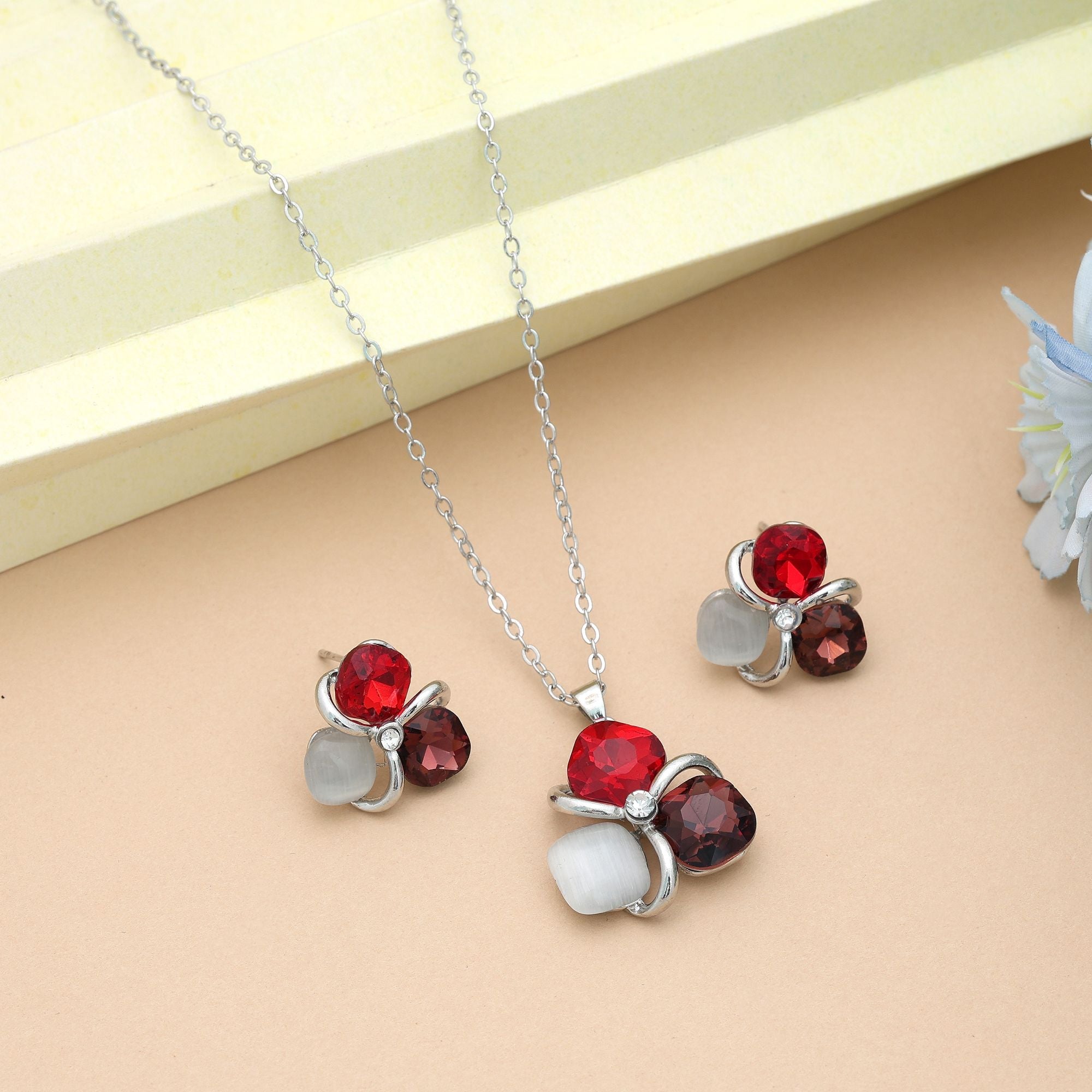 Red Color Anti Tarnish Necklace Set Festive Wedding Style
