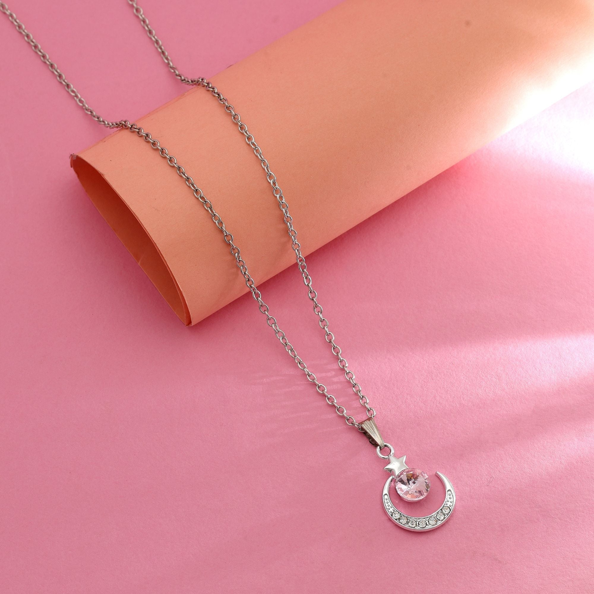 Light Pink Color Anti Tarnish Necklace Elegant Daily Wear