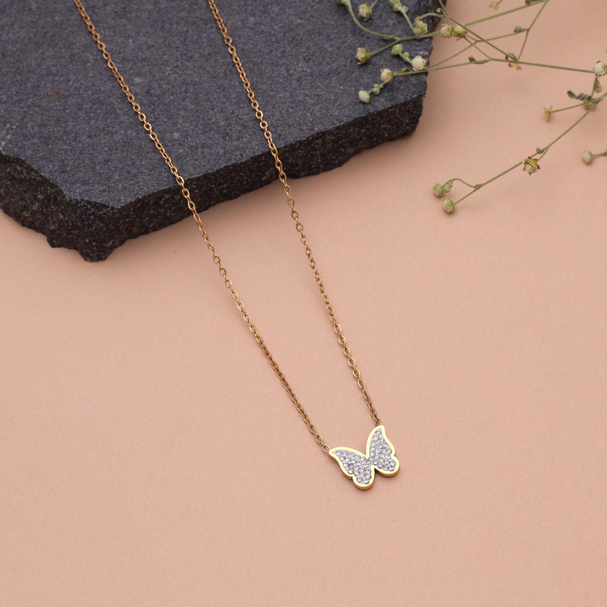 White Color Minimalist Anti Tarnish Necklace