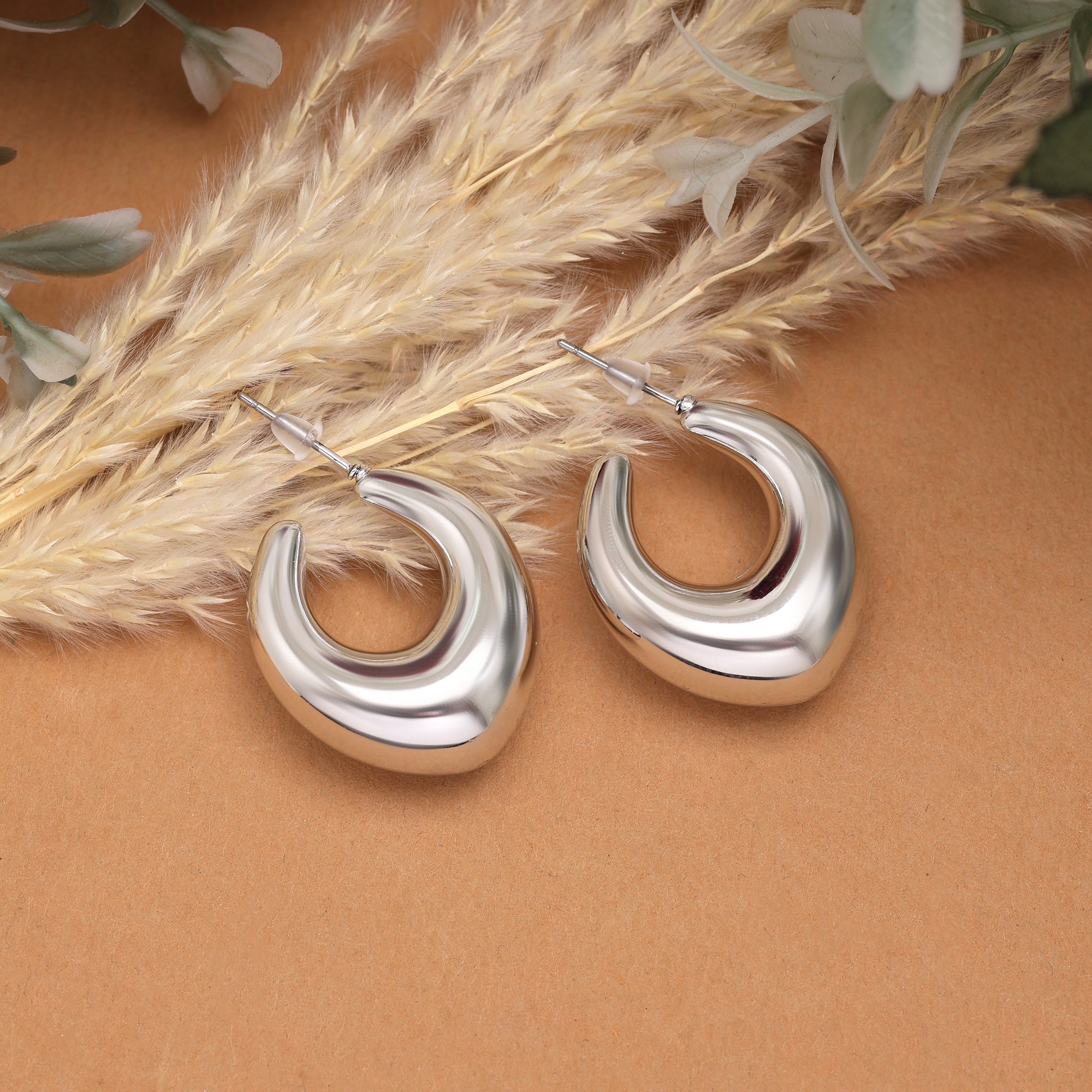 Gorgeous Silver Color Fashion Earrings With Polished Shine Perfect For Formal Gatherings