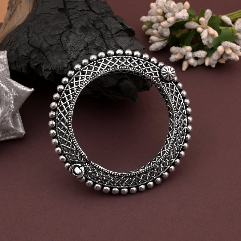 Antique Look Silver Color Oxidised Openable Bracelet With Bold Design