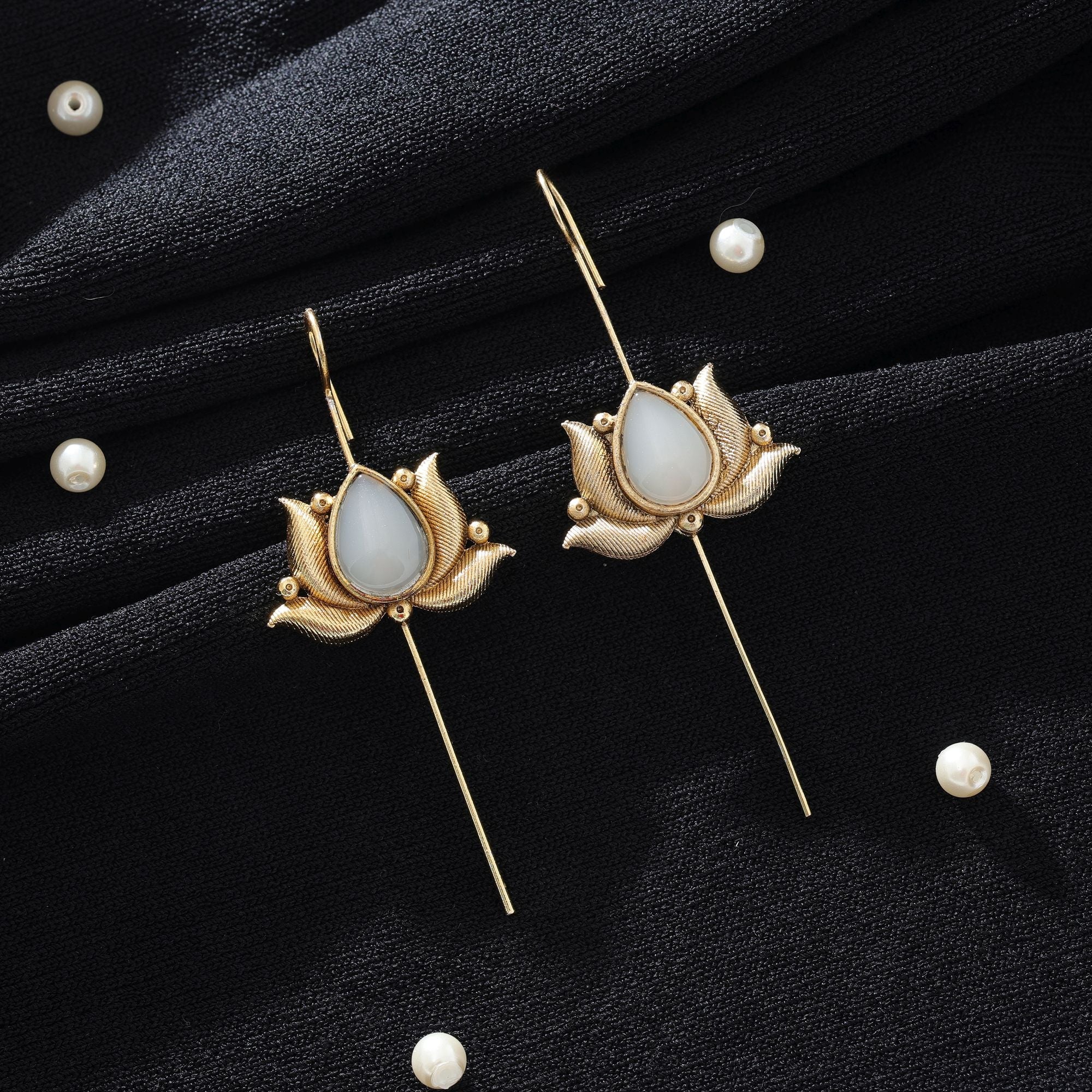 Off White Oxidised Ear Cuff Elegant