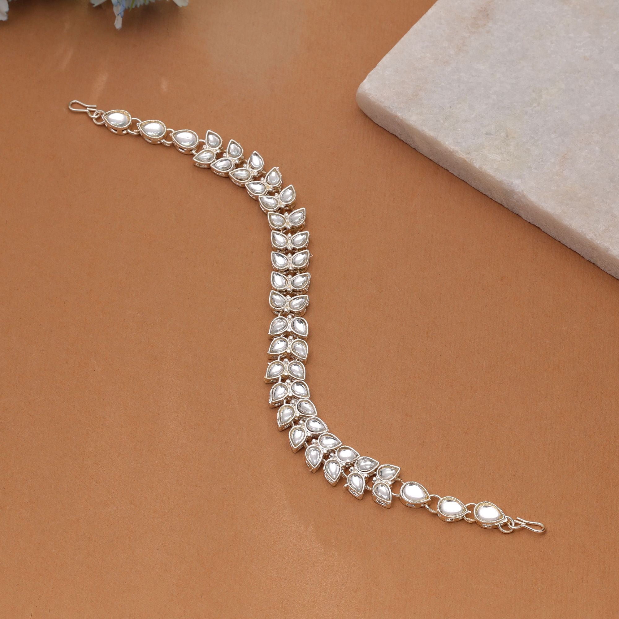 White Color Kundan Mathapatti Bridal Traditional Design