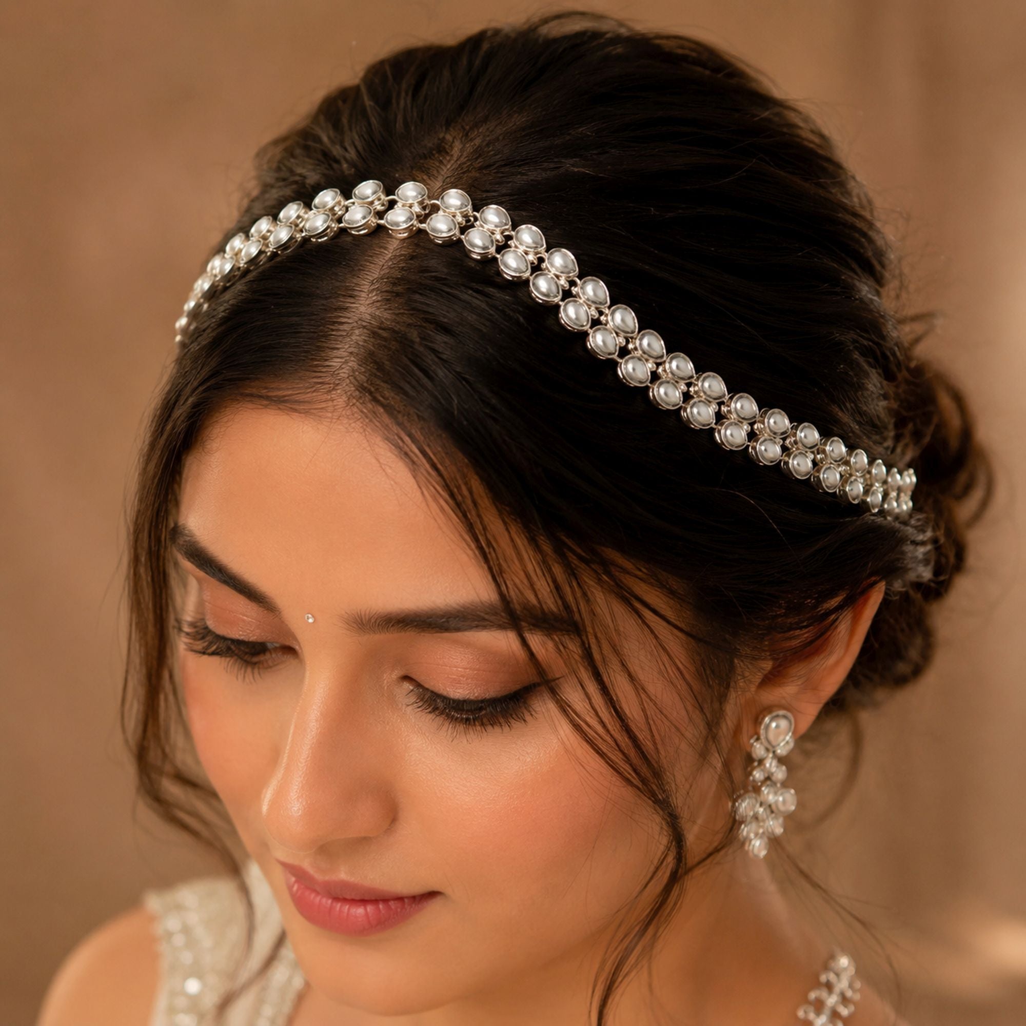 White Color Kundan Mathapatti Stylish Fashion Appeal