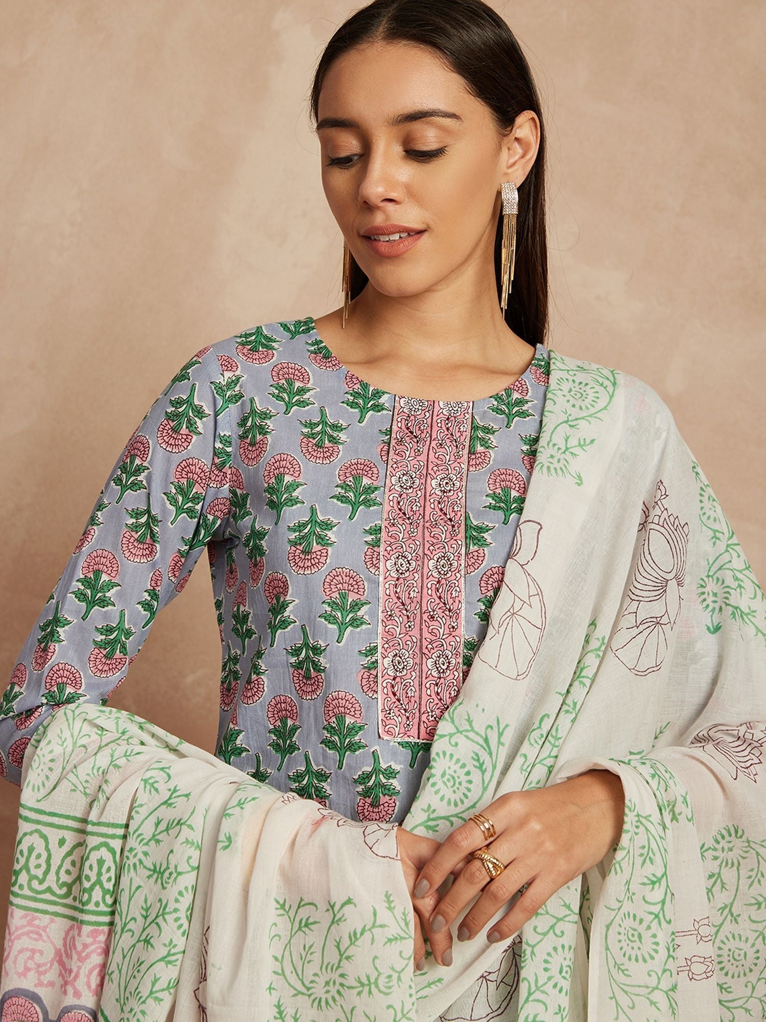 Grey & Pink Color Ethnic Motifs Printed Pure Cotton Kurta & Trousers With Dupatta