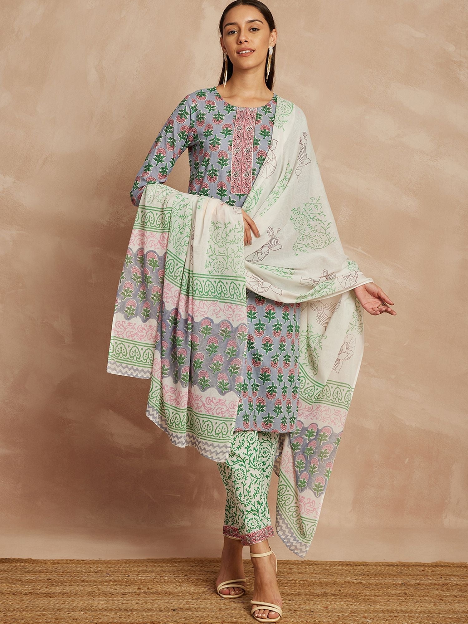 Grey & Pink Color Ethnic Motifs Printed Pure Cotton Kurta & Trousers With Dupatta