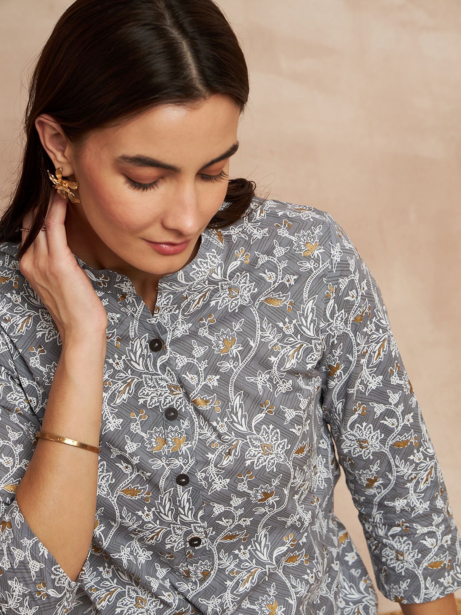 Grey Color Floral Printed Straight Pure Cotton Kurta