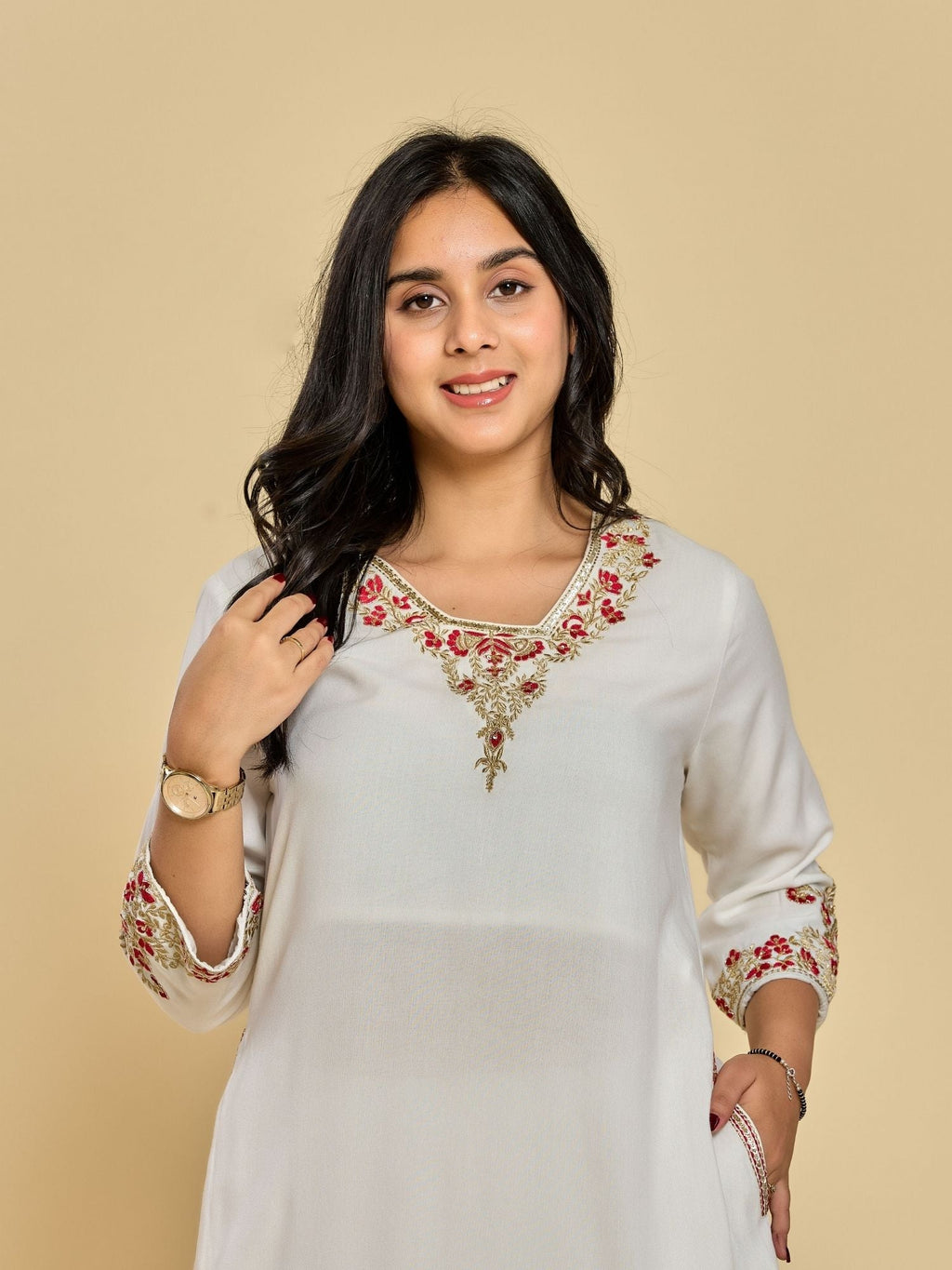 White Color Zari With Thread Work Kurta With Pant