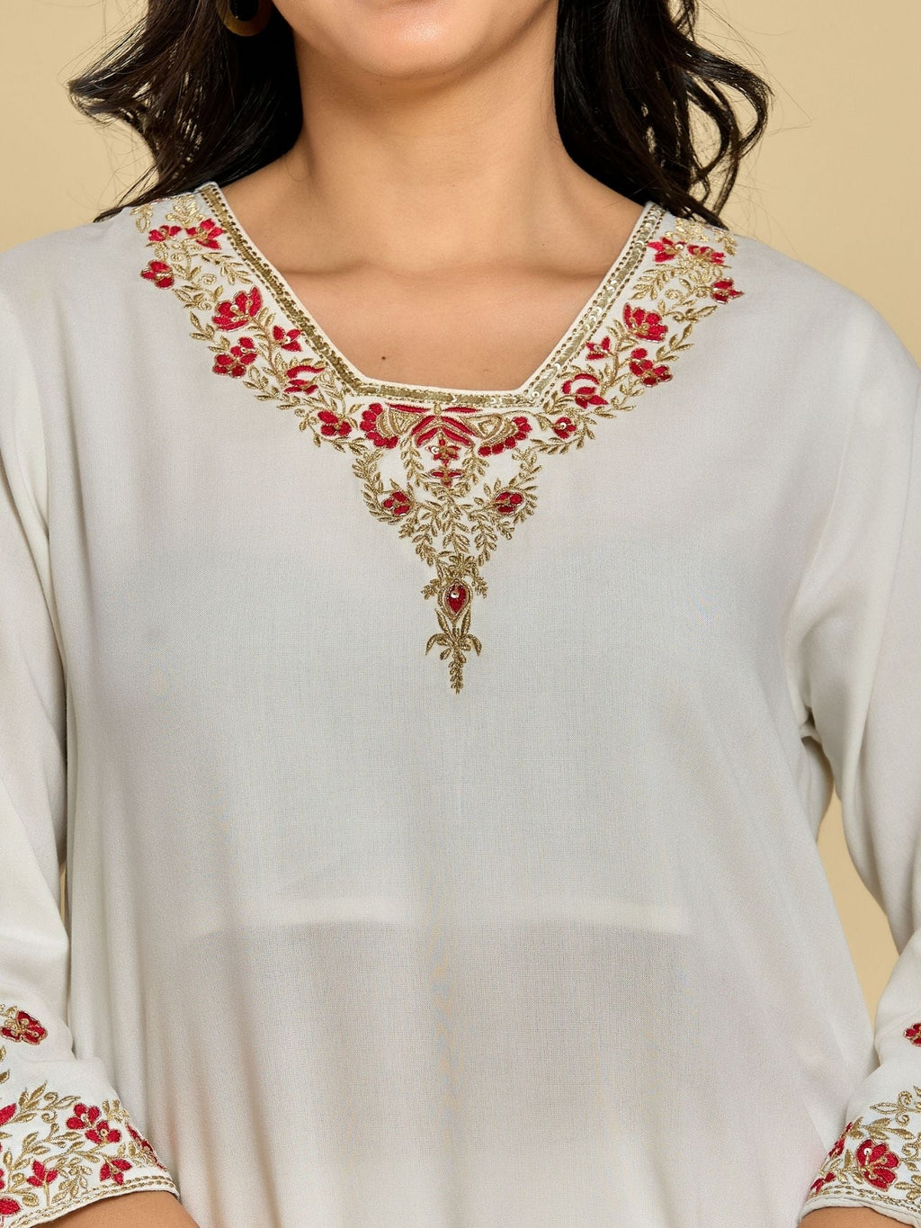 White Color Zari With Thread Work Kurta With Pant