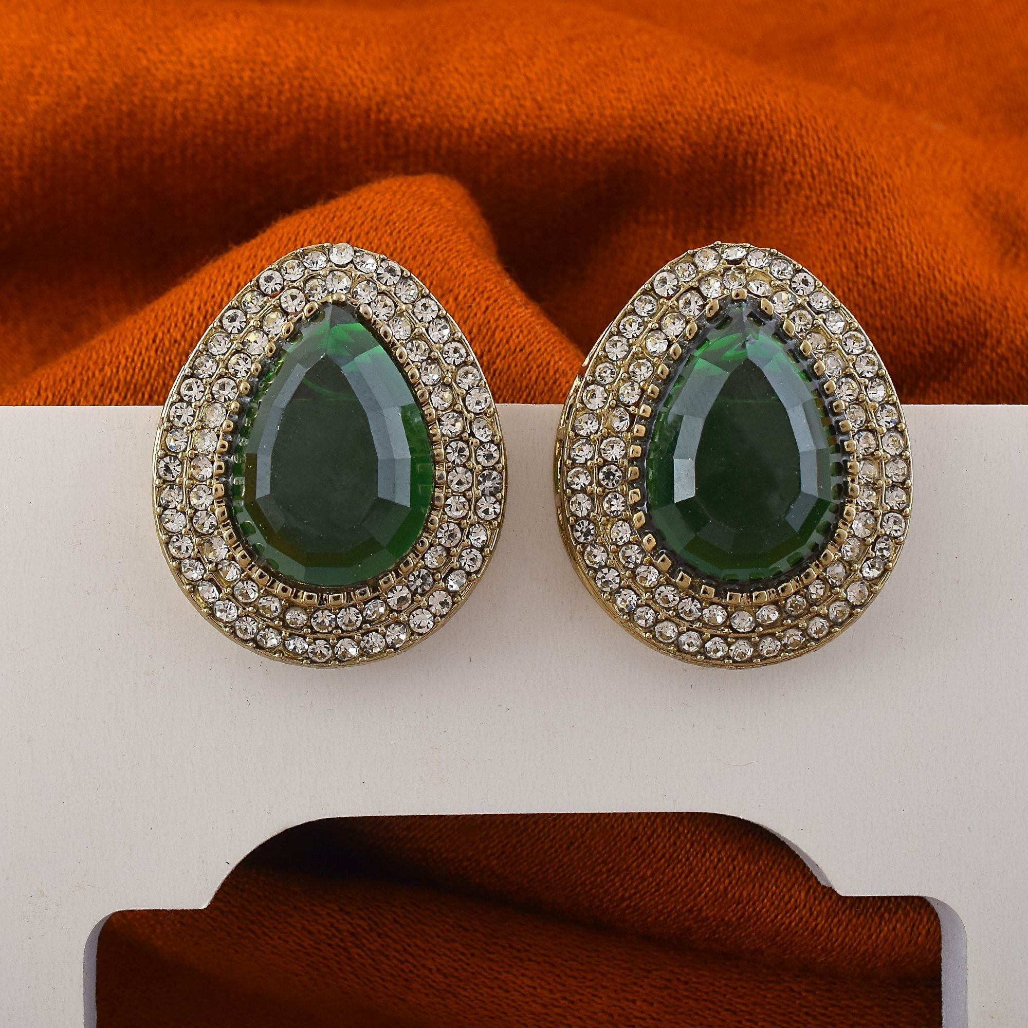Green Color Stud Kundan Earrings
