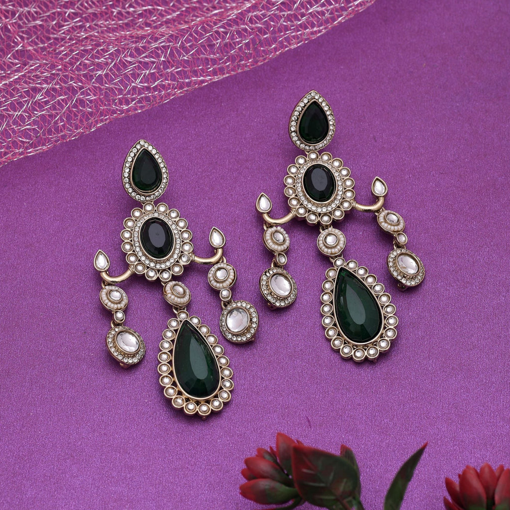 Green Color Kundan Earrings Featuring Classic Ethnic Craftsmanship
