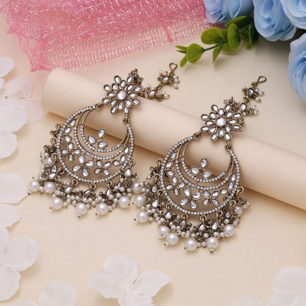 White Color Kundan Earrings – Graceful Style