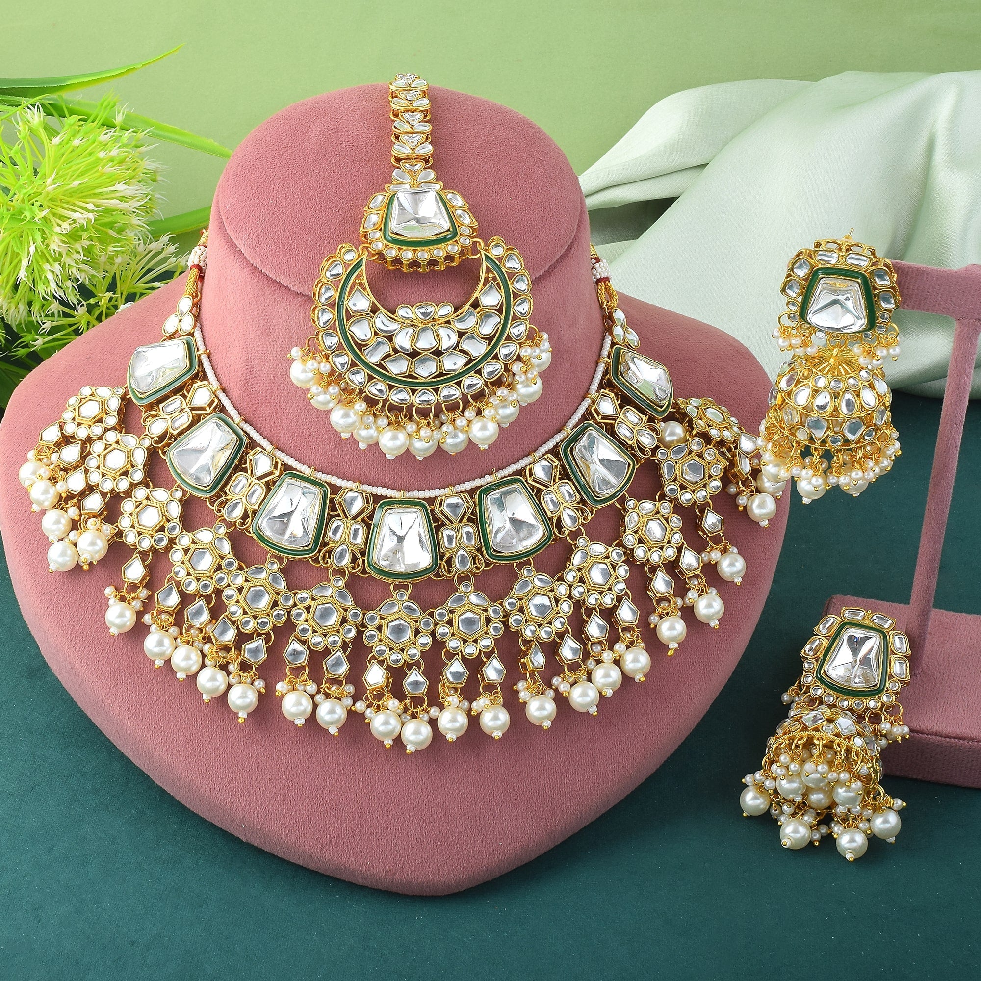 Luxurious White Color Kundan Necklace Set For Classic Bridal Looks