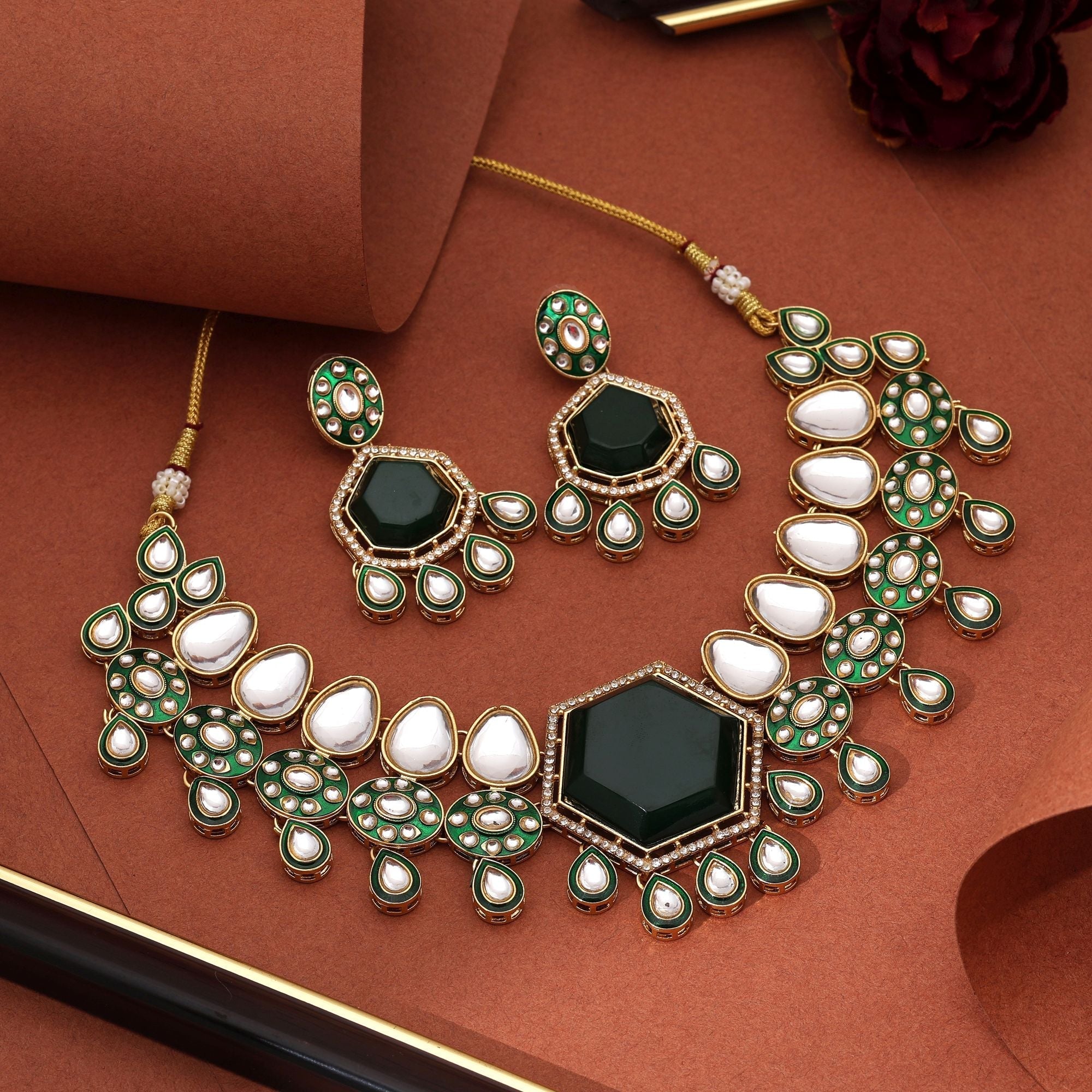 Beautiful Green Color Kundan Necklace Set With Earrings Perfect For Wedding Ceremonies