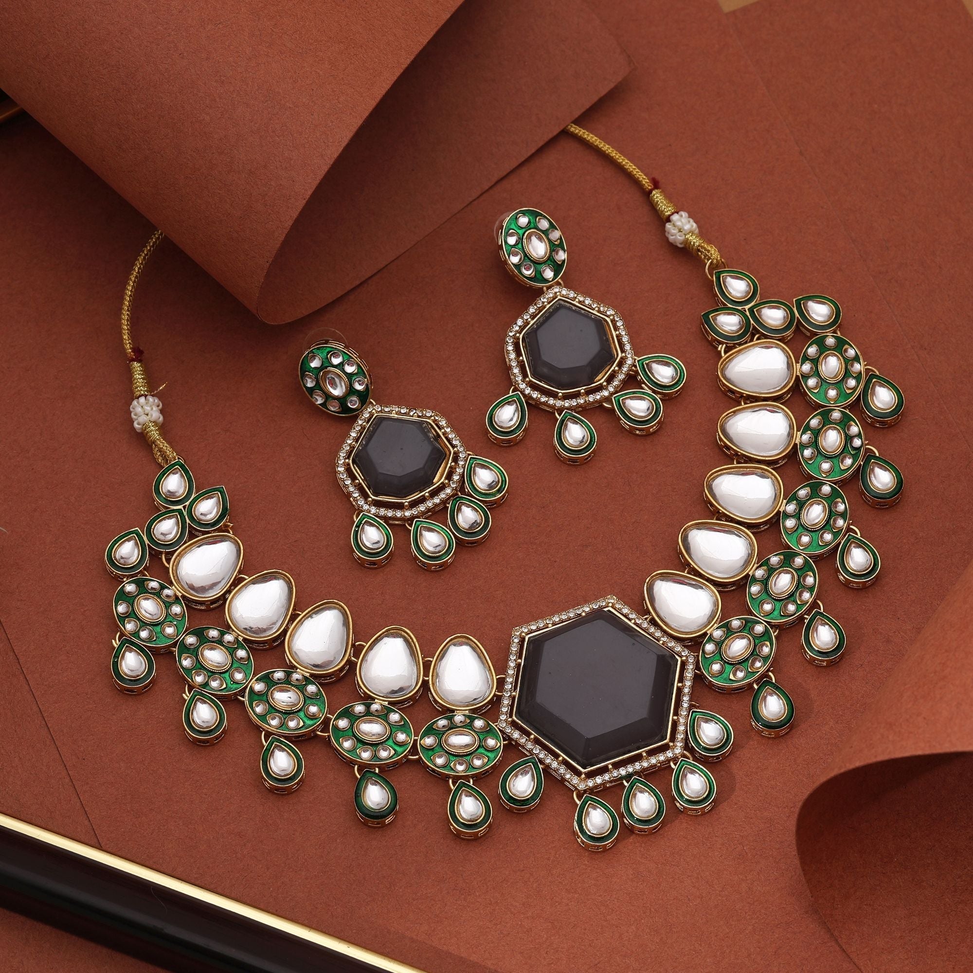 Modern Grey Color Kundan Necklace Set For Elegant Wedding Looks