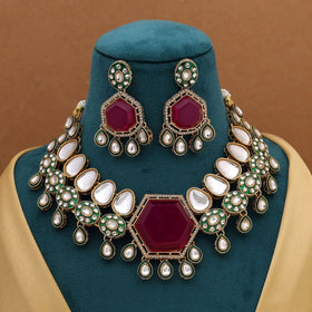Royal Rani Color Kundan Necklace Set With Intricate Work For Bridal Festive Occasions