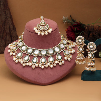 Exclusive White Color Kundan Necklace Set Designed For Parties, Brides, And Festive Celebrations